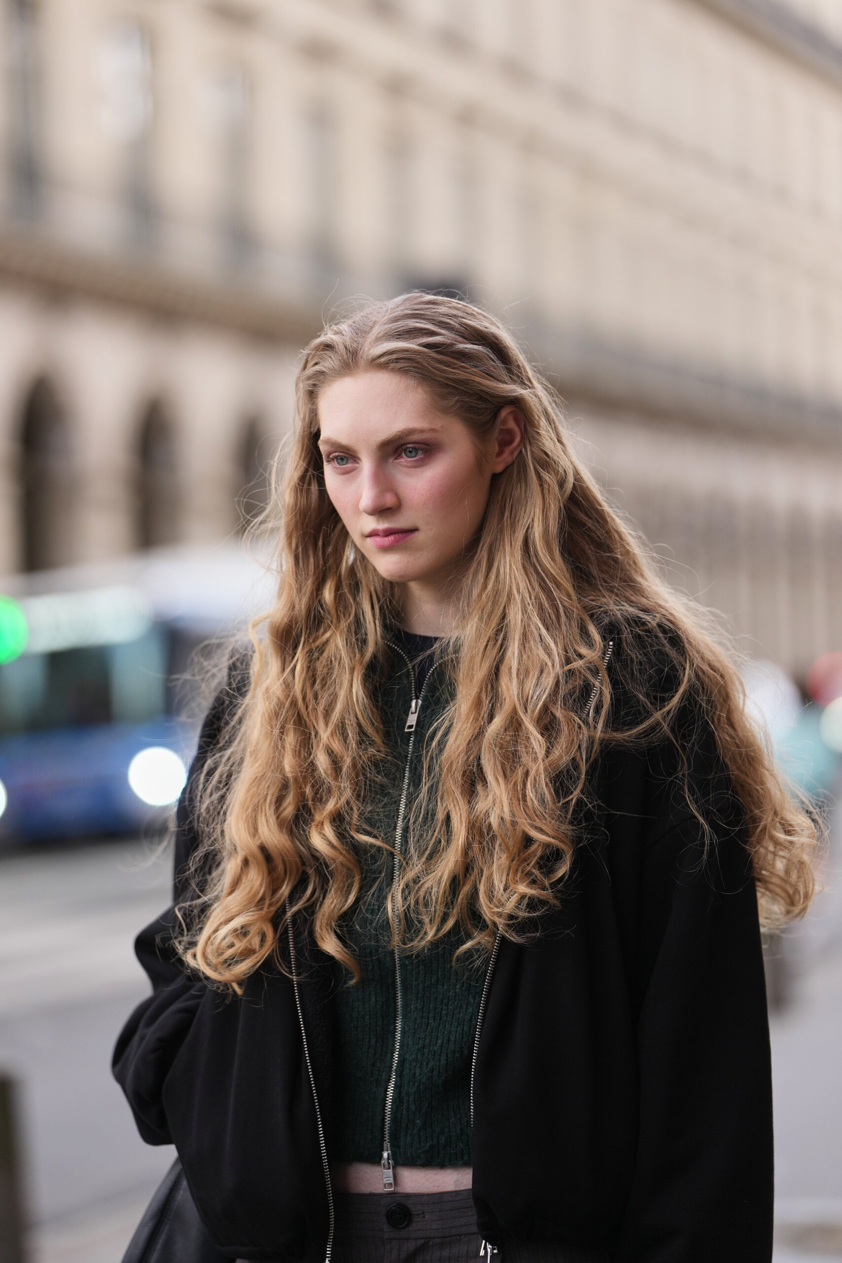 Η καθημερινή συνήθεια του 1 λεπτού που διατηρεί τα μαλλιά καθαρά για περισσότερες ημέρες-1