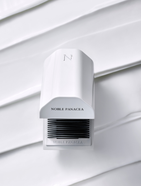 Τα 16 προϊόντα ομορφιάς που θέλω πραγματικά να έχω μαζί μου το Πάσχα-1