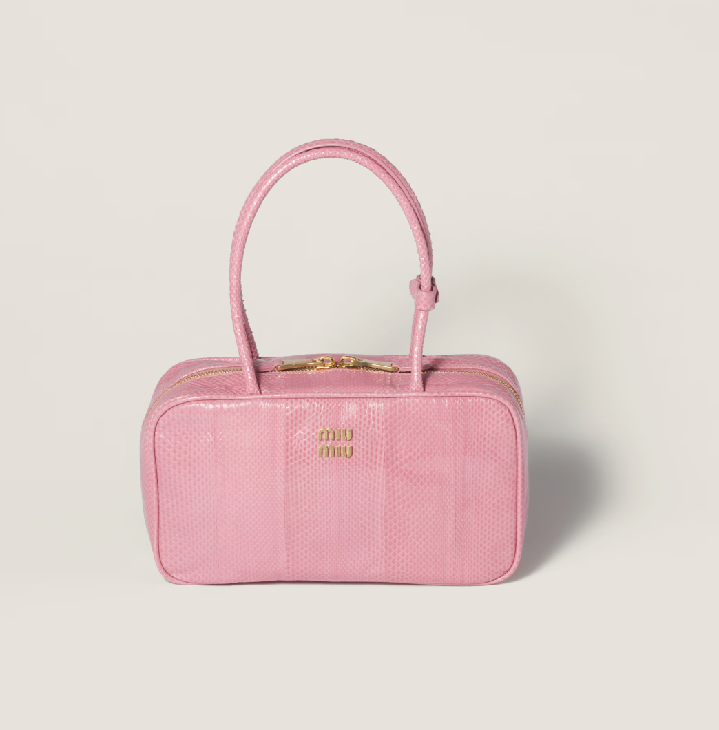 T-shirt με παντελόνια: 5 outfits για την άνοιξη-7