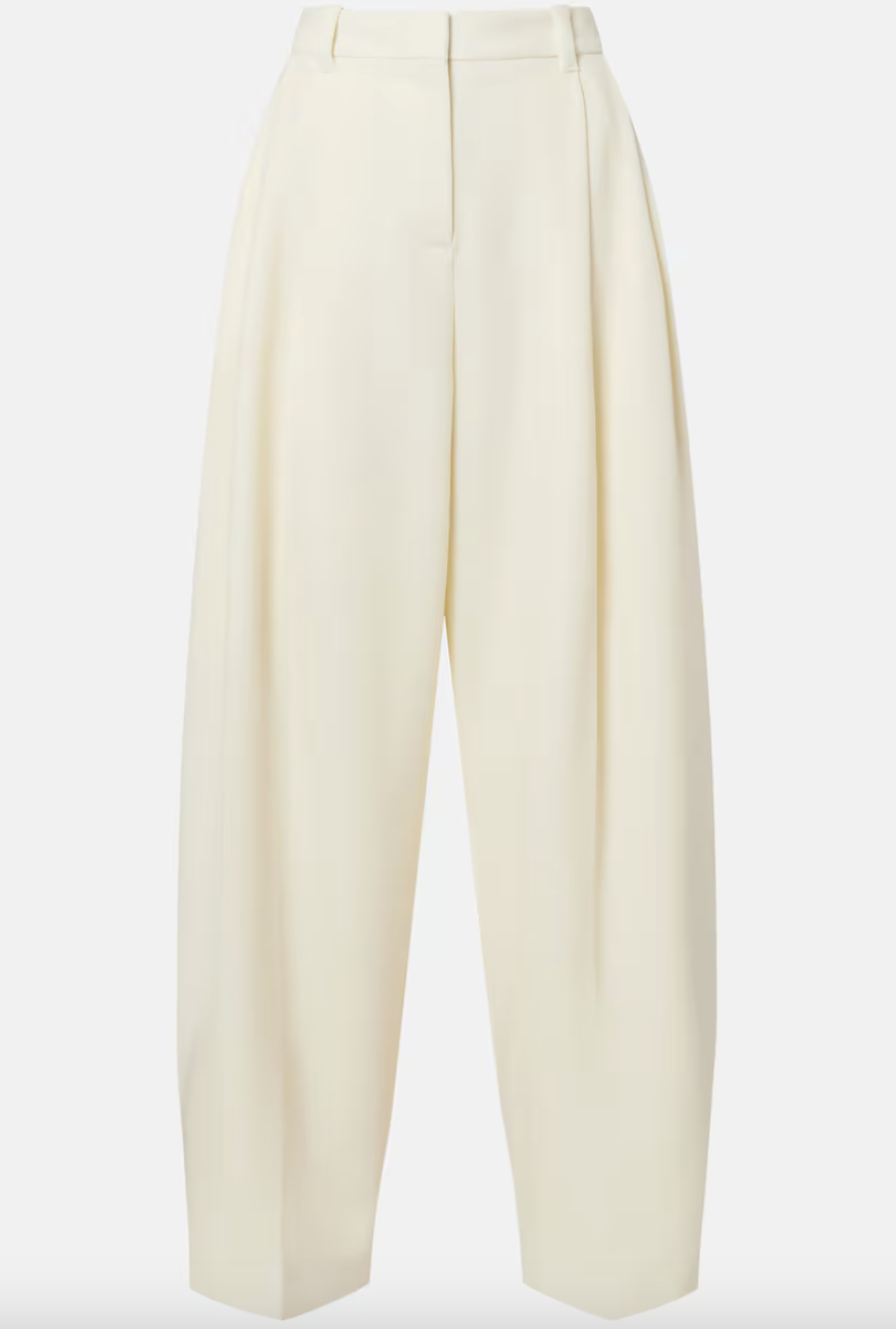 T-shirt με παντελόνια: 5 outfits για την άνοιξη-10