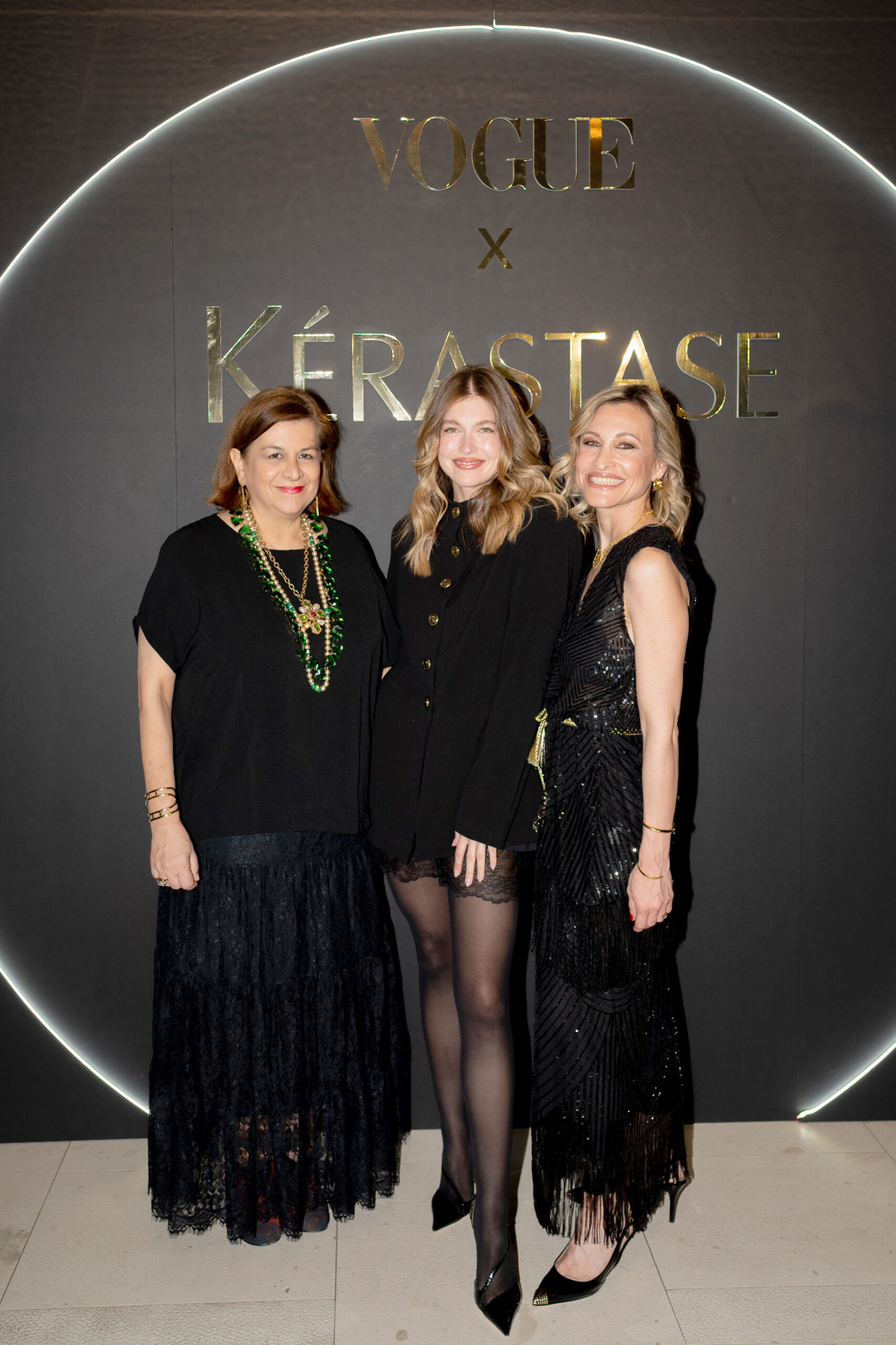 Vogue Greece x Kérastase: Οι πιο εντυπωσιακές εμφανίσεις από το black & gold dinner-16