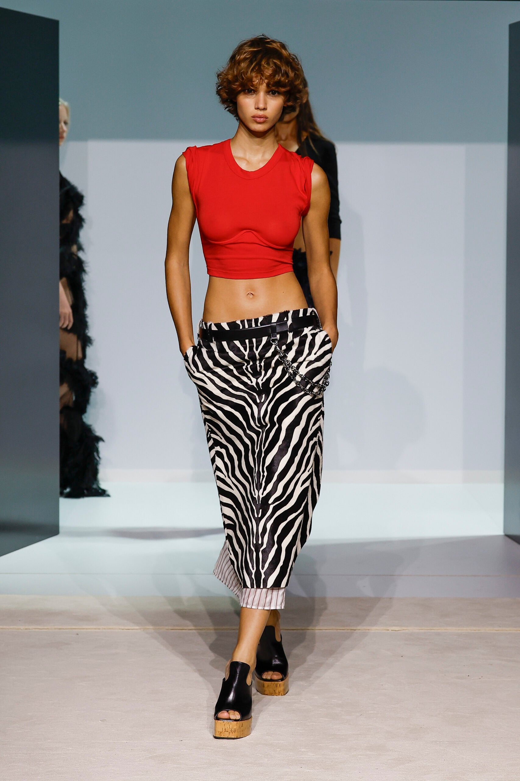 6 prints που αλλάζουν το στυλ της άνοιξης 2026-12