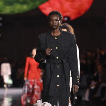 το-χρώμα-της-άνοιξης-στα-παπούτσια-έρχ-398832