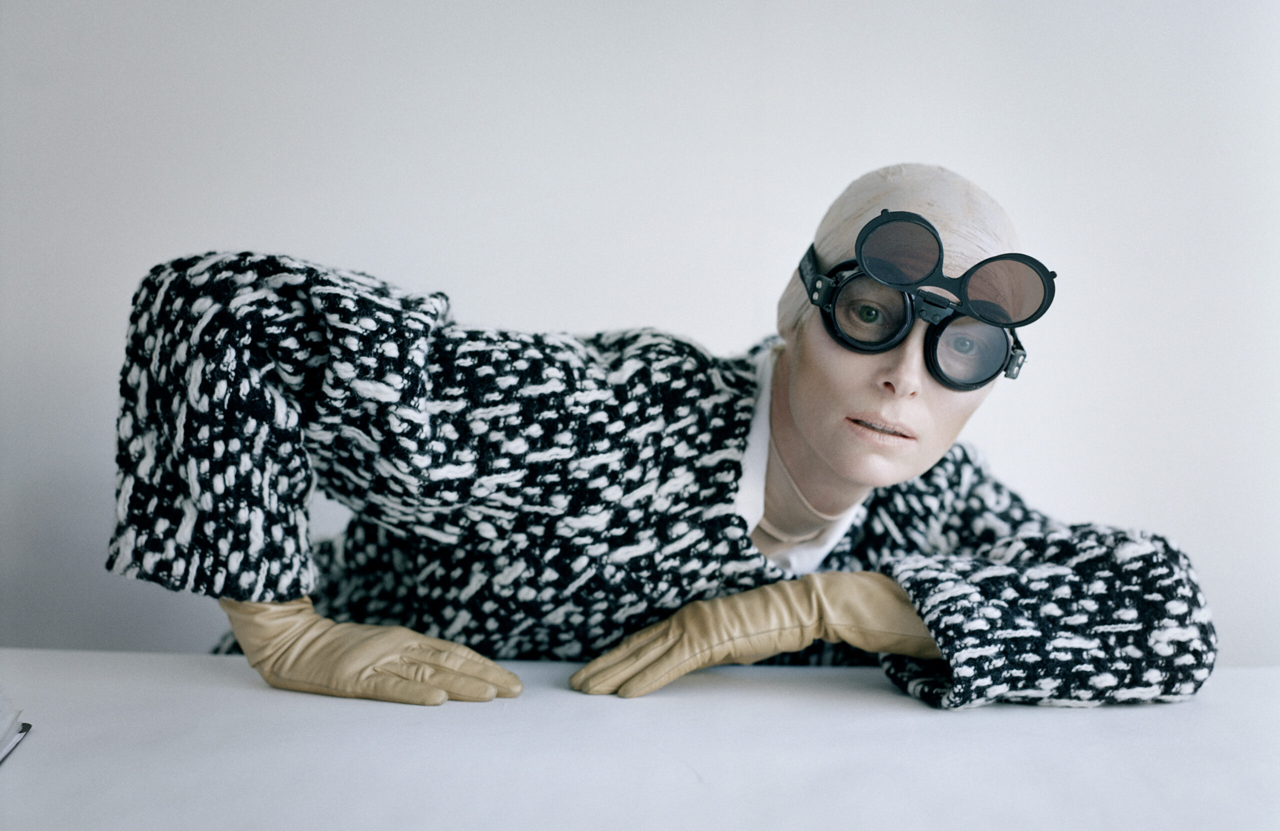 Τι γυρεύει η Tilda Swinton στου Ρέντη;-4