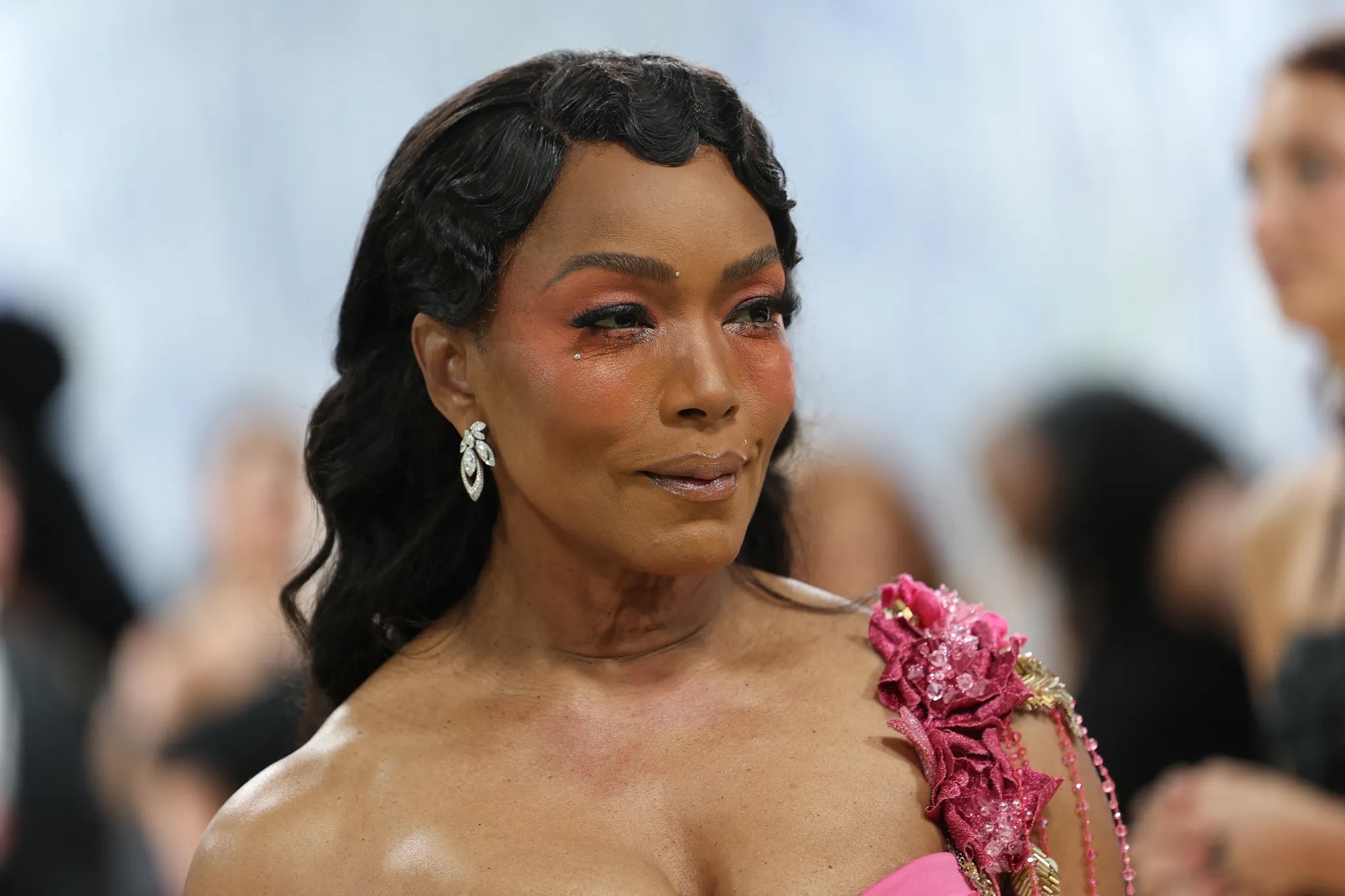 Όλα τα beauty details που ξεχωρίσαμε στο Met Gala 2026-5