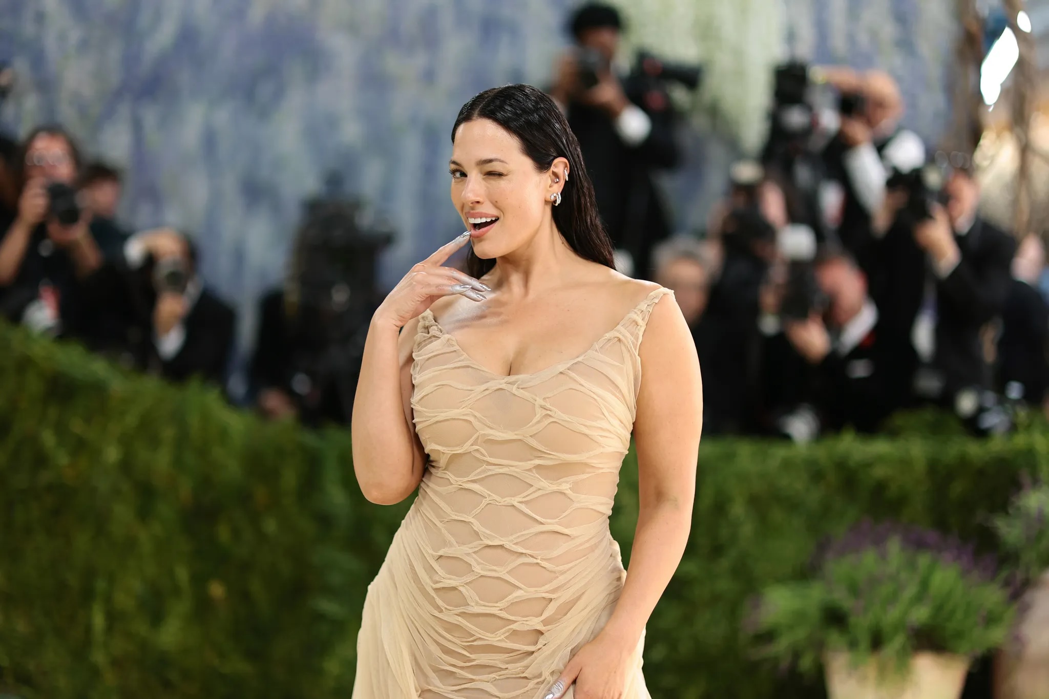 Όλα τα beauty details που ξεχωρίσαμε στο Met Gala 2026-2