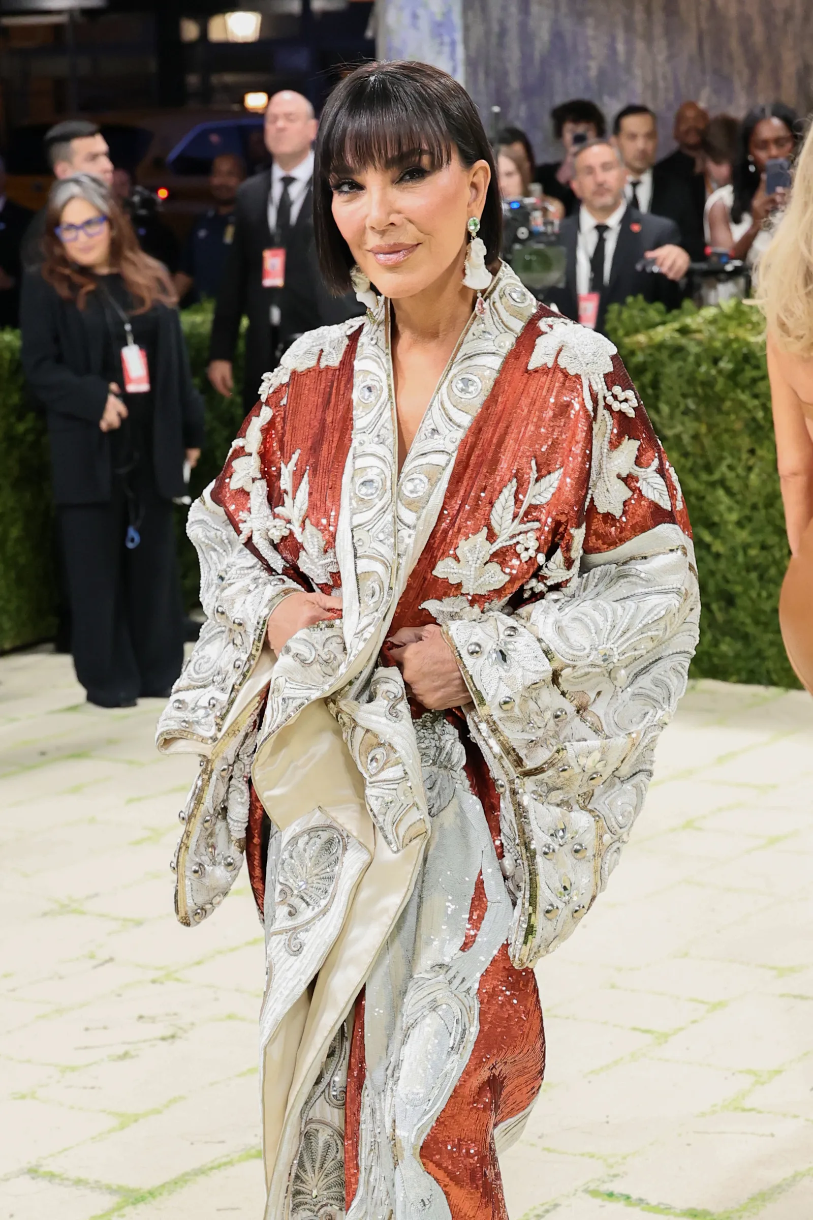 Τα πιο εντυπωσιακά κοσμήματα στο Met Gala 2026, από έναν τανζανίτη 550 καρατίων μέχρι το στέμμα της Beyoncé!-18