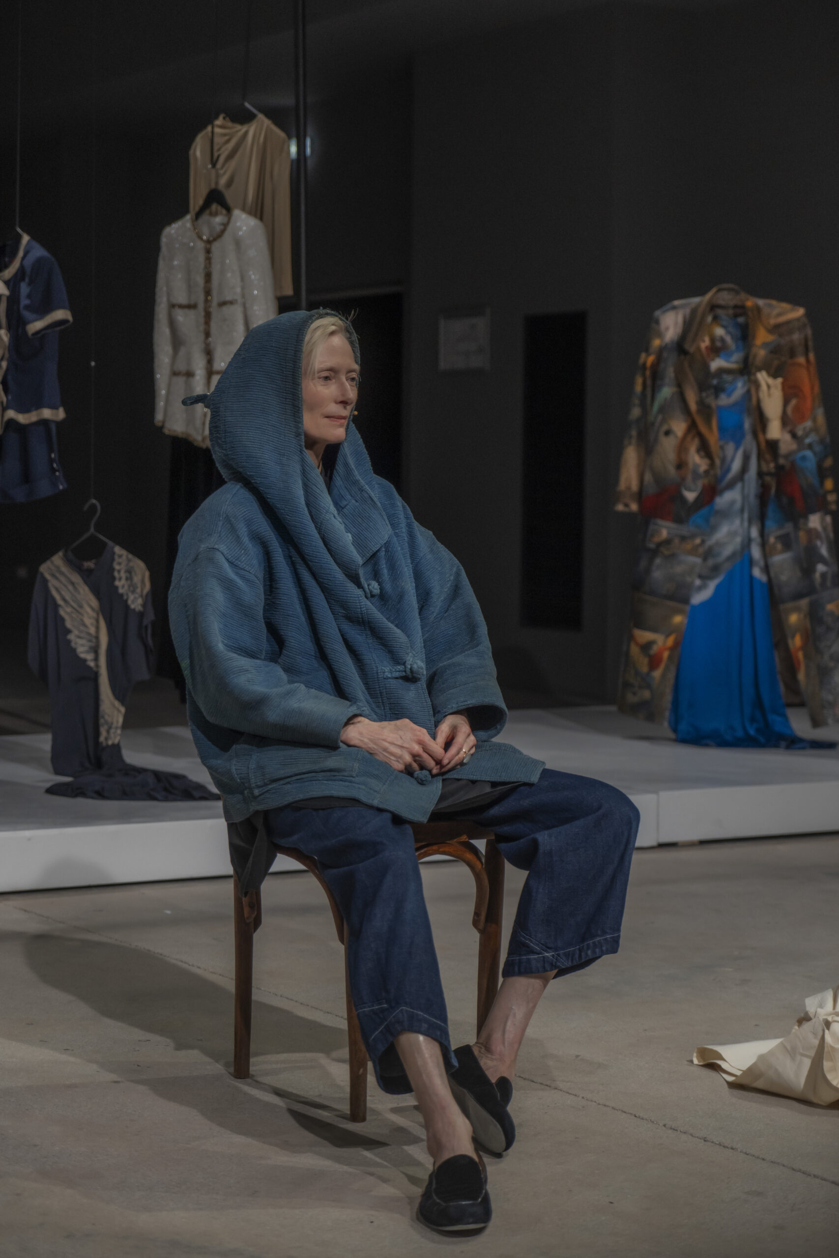 Τι γυρεύει η Tilda Swinton στου Ρέντη;-1