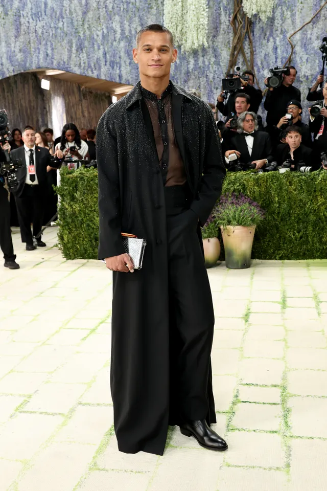Met Gala 2026: Όλα τα looks από το κόκκινο χαλί-58