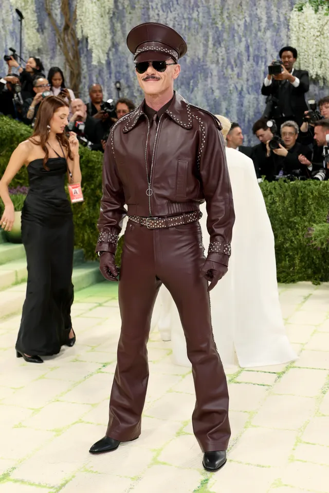 Met Gala 2026: Όλα τα looks από το κόκκινο χαλί-64