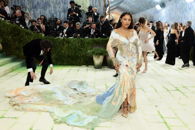 Met Gala 2026: Όλα τα looks από το κόκκινο χαλί-13