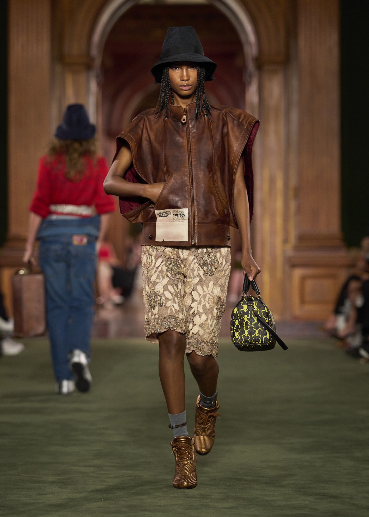 Louis Vuitton Resort 2027: To Παρίσι του Nicolas Ghesquière συναντά τη Νέα Υόρκη του Keith Haring-3