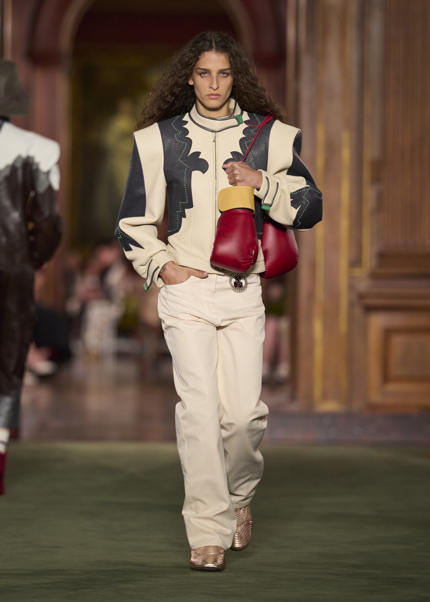 Louis Vuitton Resort 2027: To Παρίσι του Nicolas Ghesquière συναντά τη Νέα Υόρκη του Keith Haring-4