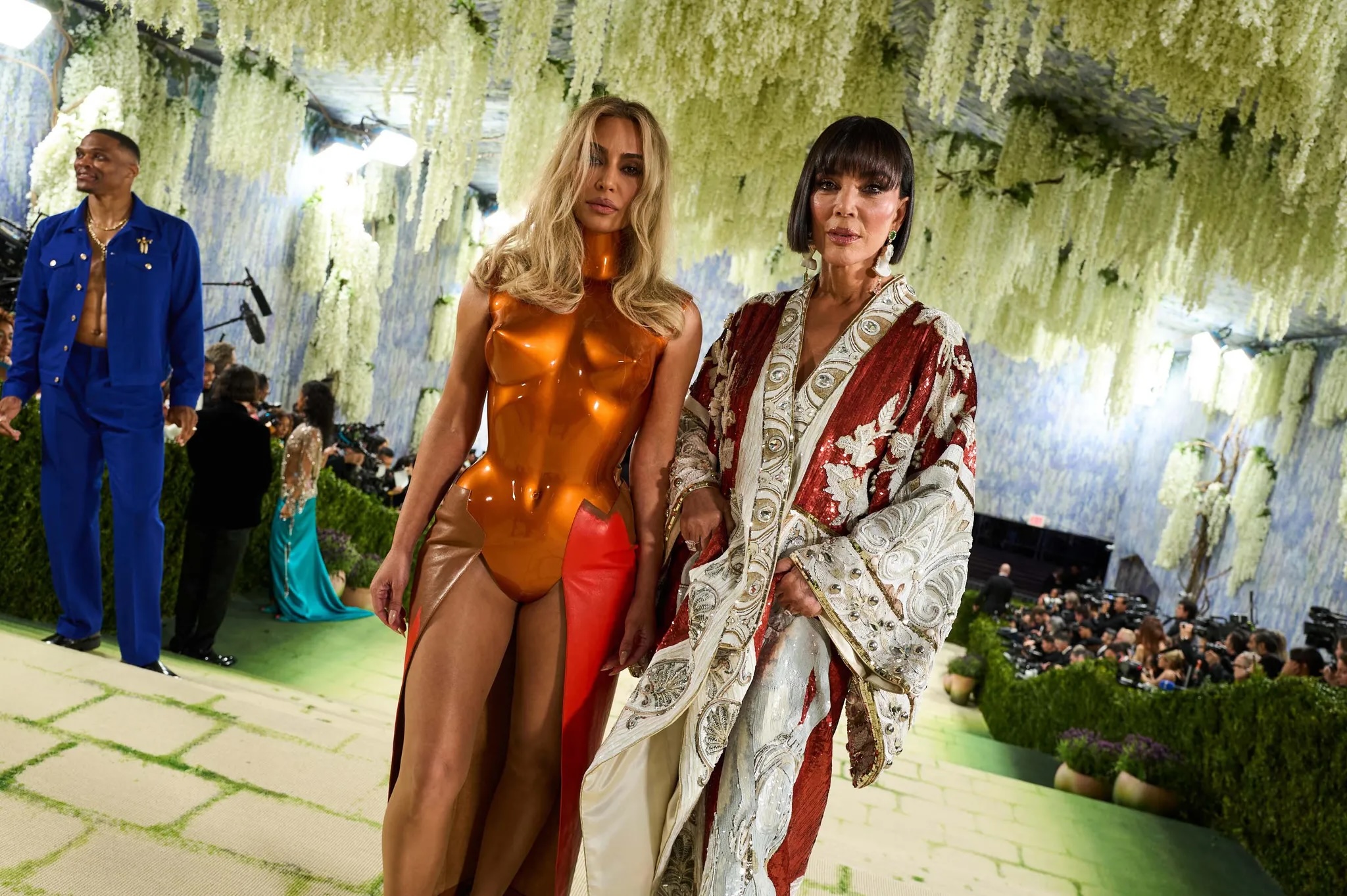 Met Gala 2026: Μια exclusive ματιά στη λαμπερή βραδιά-21