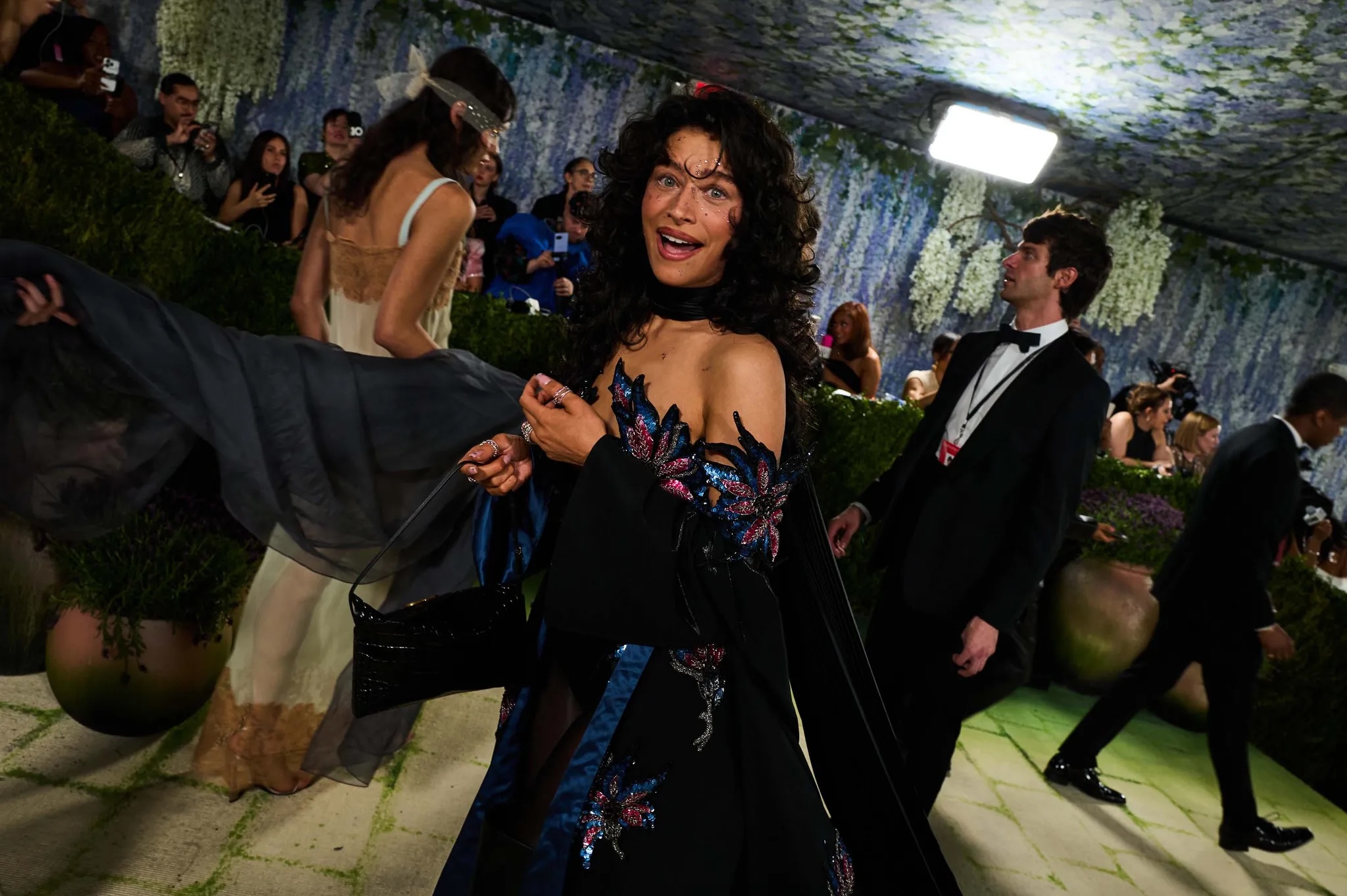 Met Gala 2026: Μια exclusive ματιά στη λαμπερή βραδιά-13