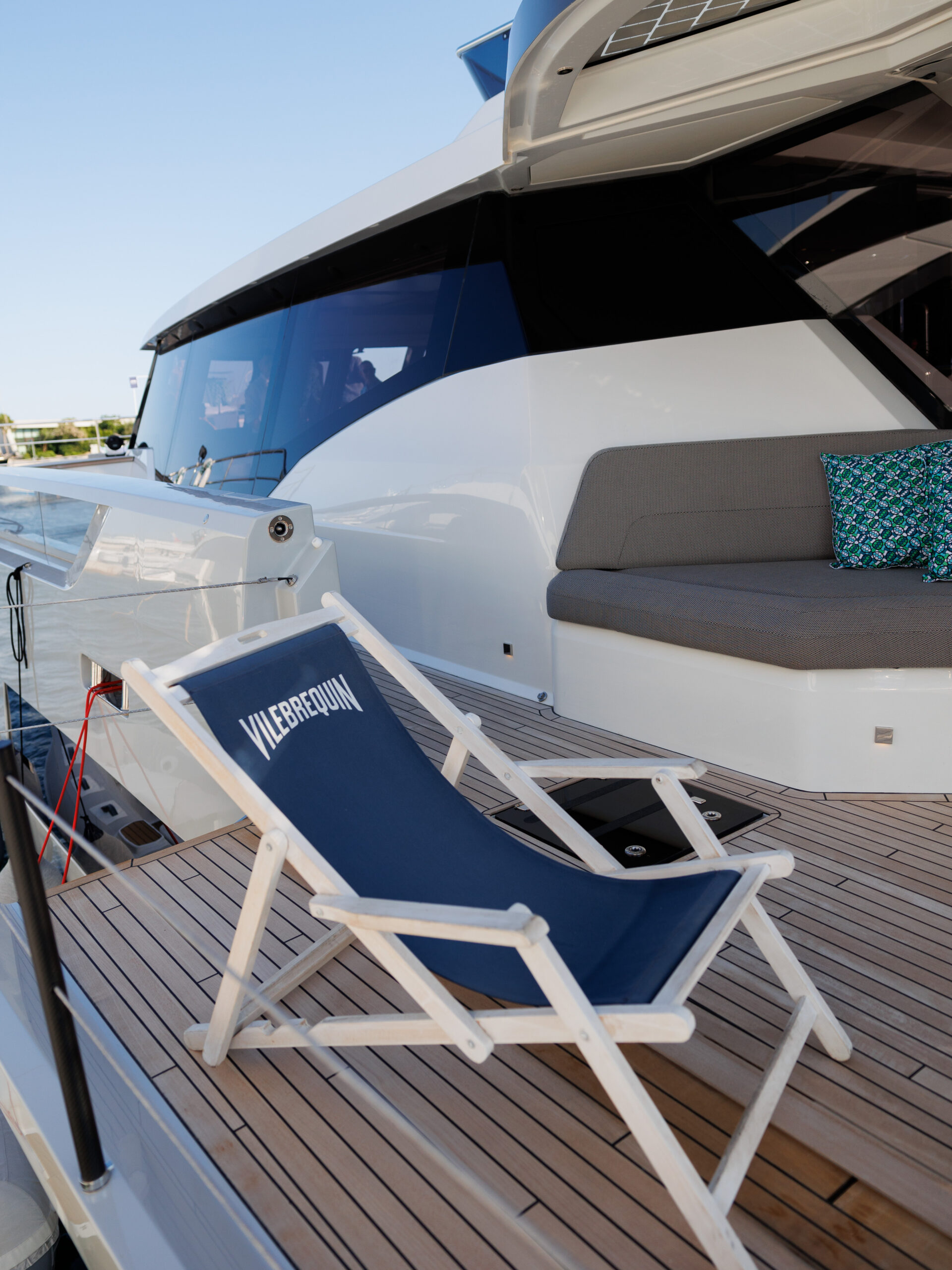 Vilebrequin x Mary Katrantzou: Οι exclusive στιγμές της Vogue από το yacht party στην Astir Marina Βουλιαγμένης-26