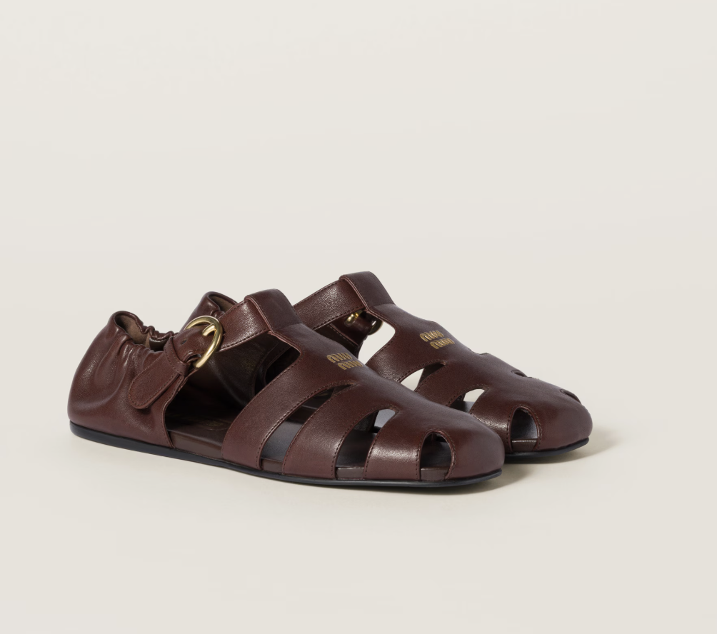 Από τα flip-flops στα fisherman: Τα καφέ σανδάλια που ταιριάζουν με όλα τα κομμάτια της γκαρνταρόμπας-6