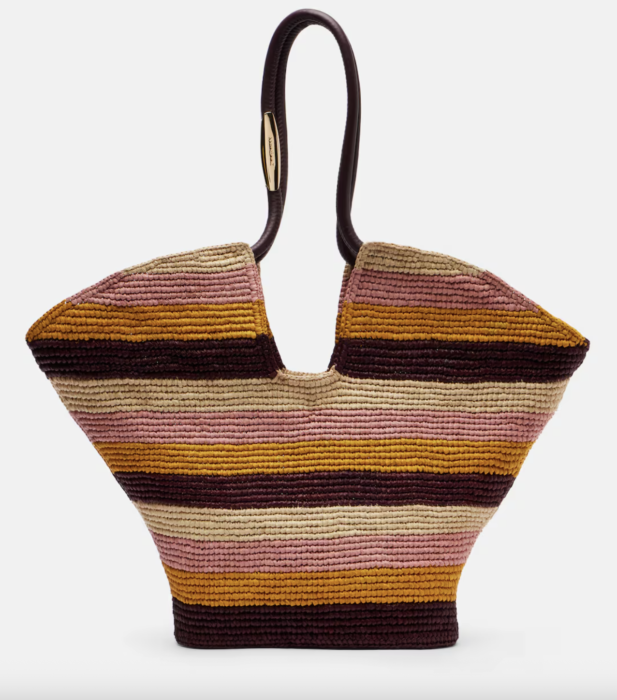 Η νέα it bag είναι ψάθινη και ριγέ-4