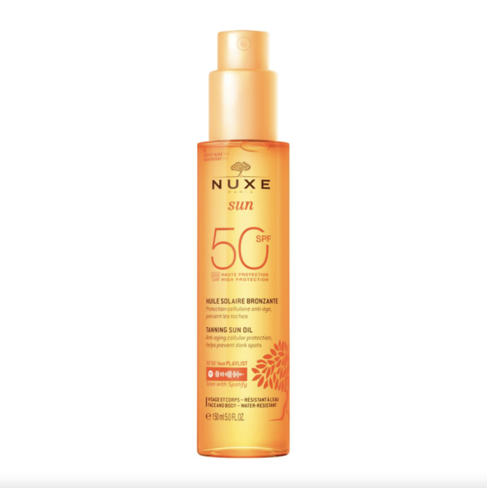 8 sun oils για βελούδινο μαυρισμένο δέρμα το καλοκαίρι-6