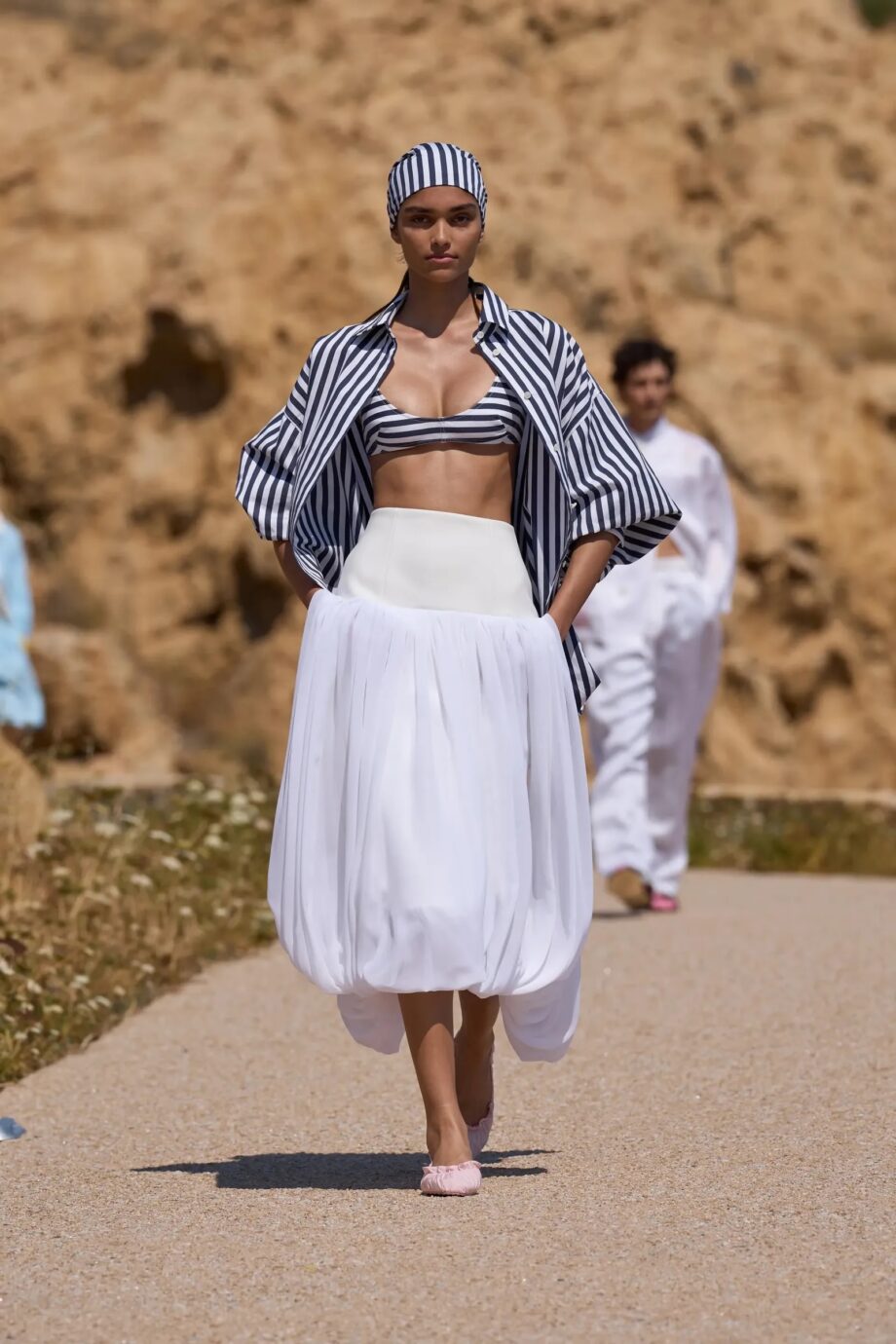 jacquemus-ss27-επιστροφή-στην-κορσική-με-μια-συλλ-408533