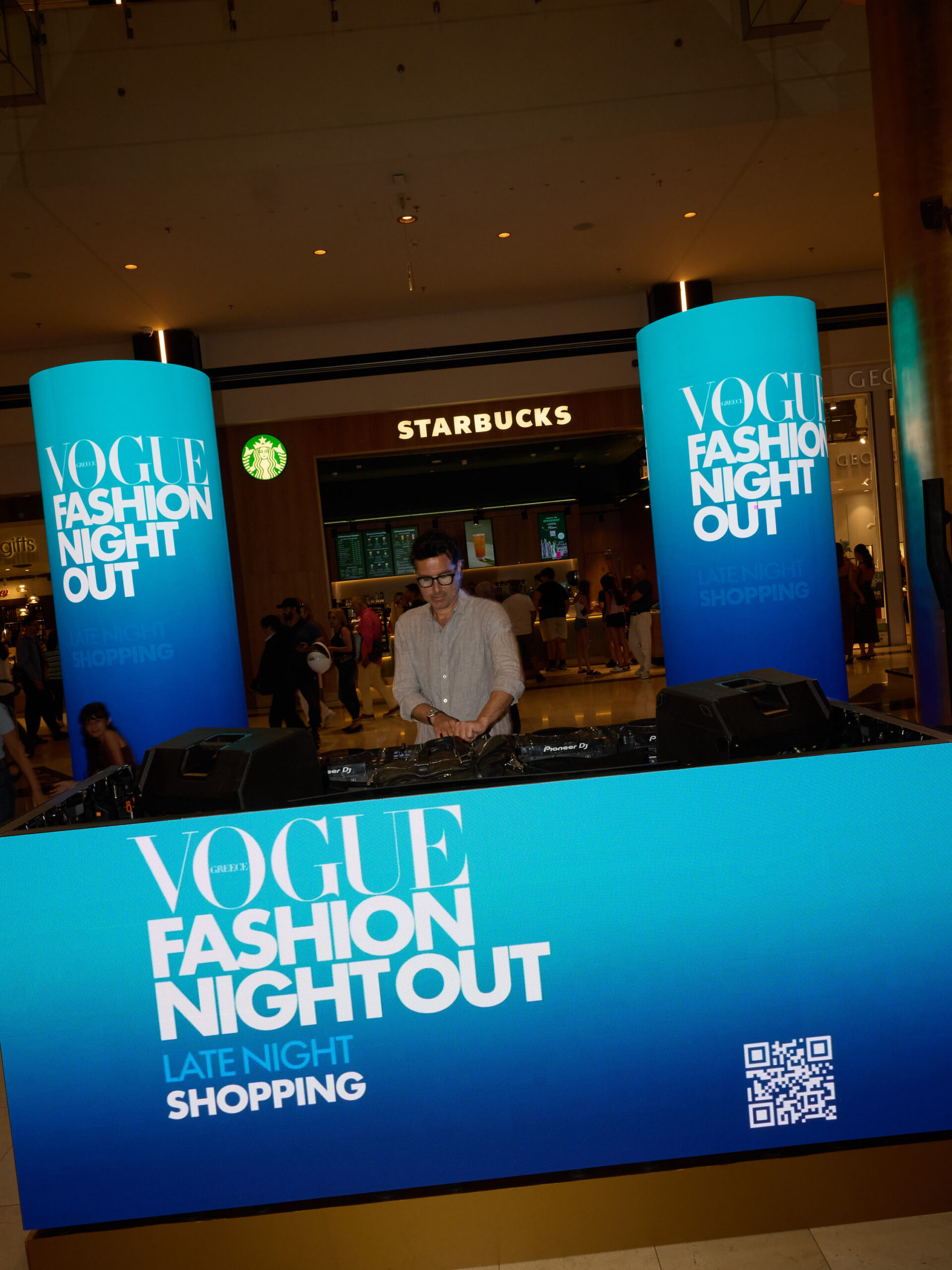 Vogue Greece Fashion Night Out: Τα exclusive highlights από τη μοναδική shopping βραδιά στο Golden Hall-2