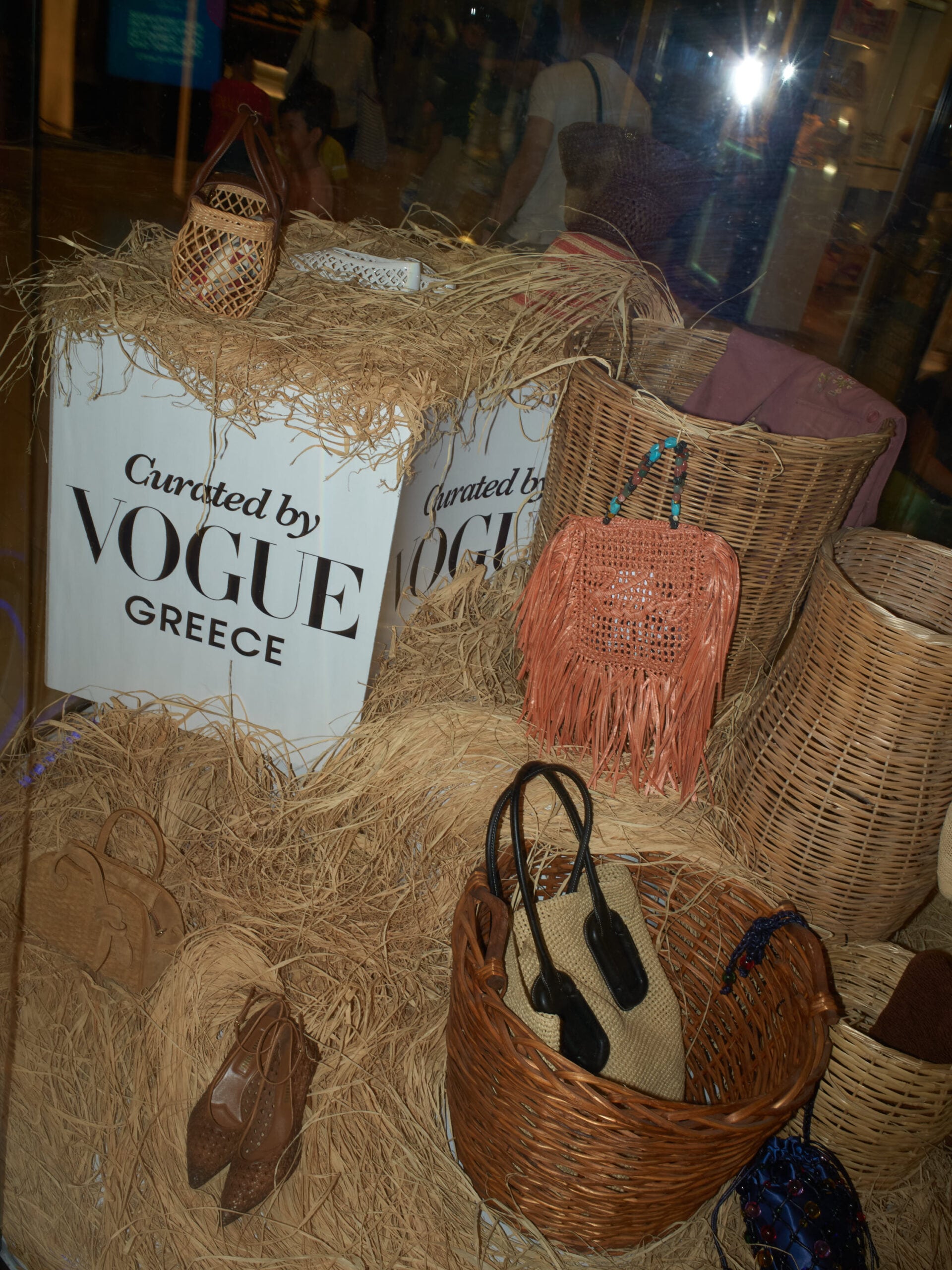 Vogue Greece Fashion Night Out: Οι live στιγμές από την late night shopping εμπειρία στο Golden Hall-5