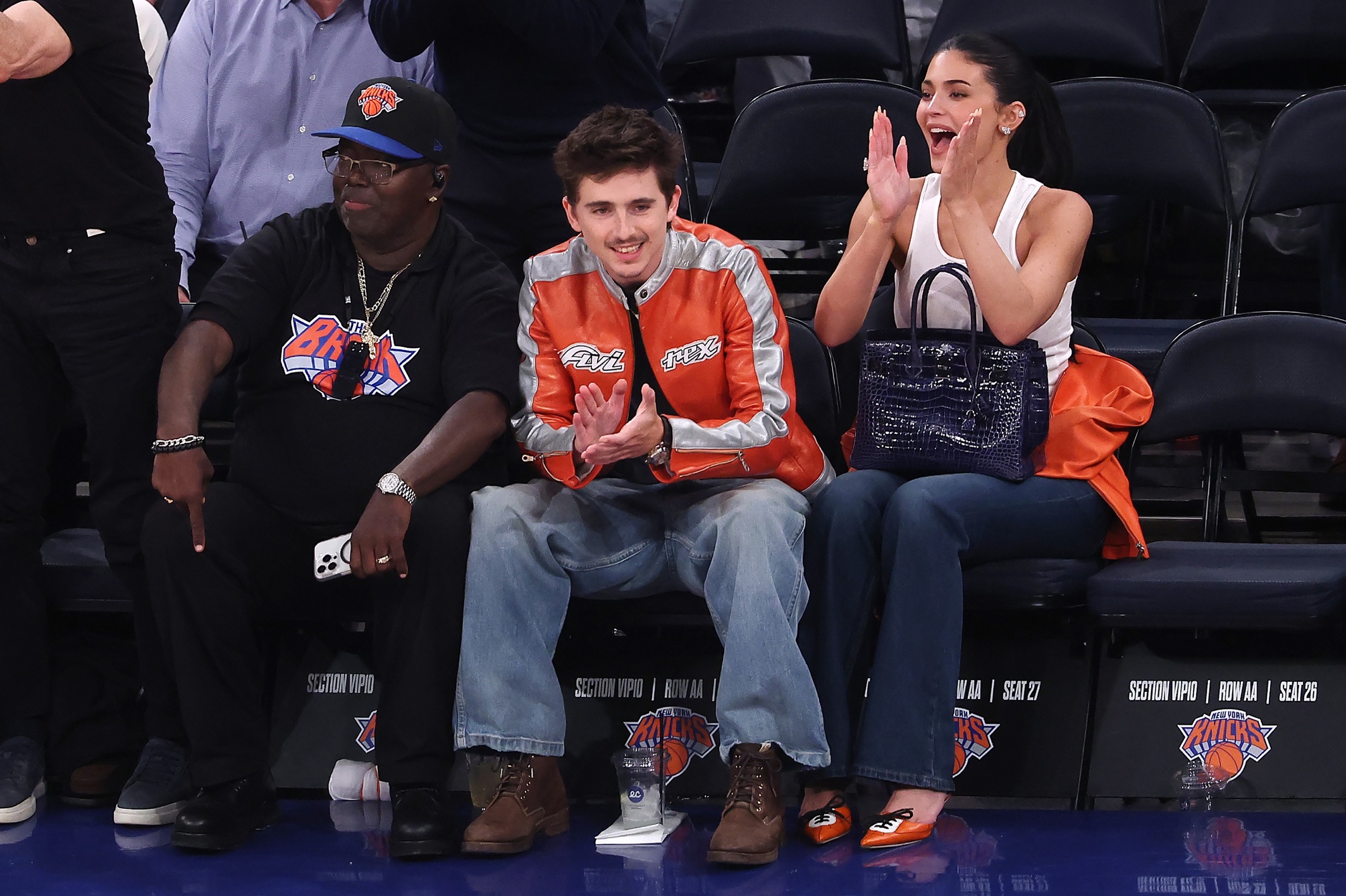 Knicks Mania: Ο χρωματικός συνδυασμός που βλέπουμε παντού τώρα-1