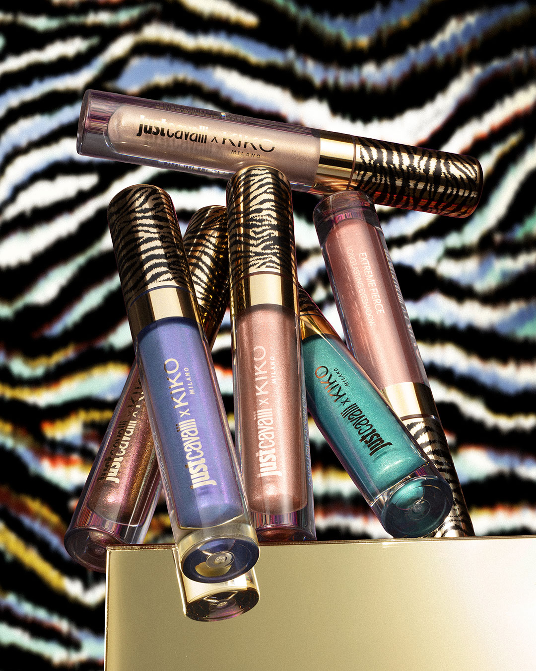 Just Cavalli x KIKO MILANO: Η συλλογή μακιγιάζ που δίνει έξτρα λάμψη στις καλοκαιρινές εμφανίσεις μας-4