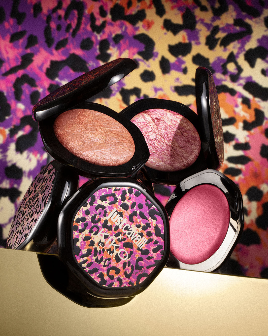 Just Cavalli x KIKO MILANO: Η συλλογή μακιγιάζ που δίνει έξτρα λάμψη στις καλοκαιρινές εμφανίσεις μας-3