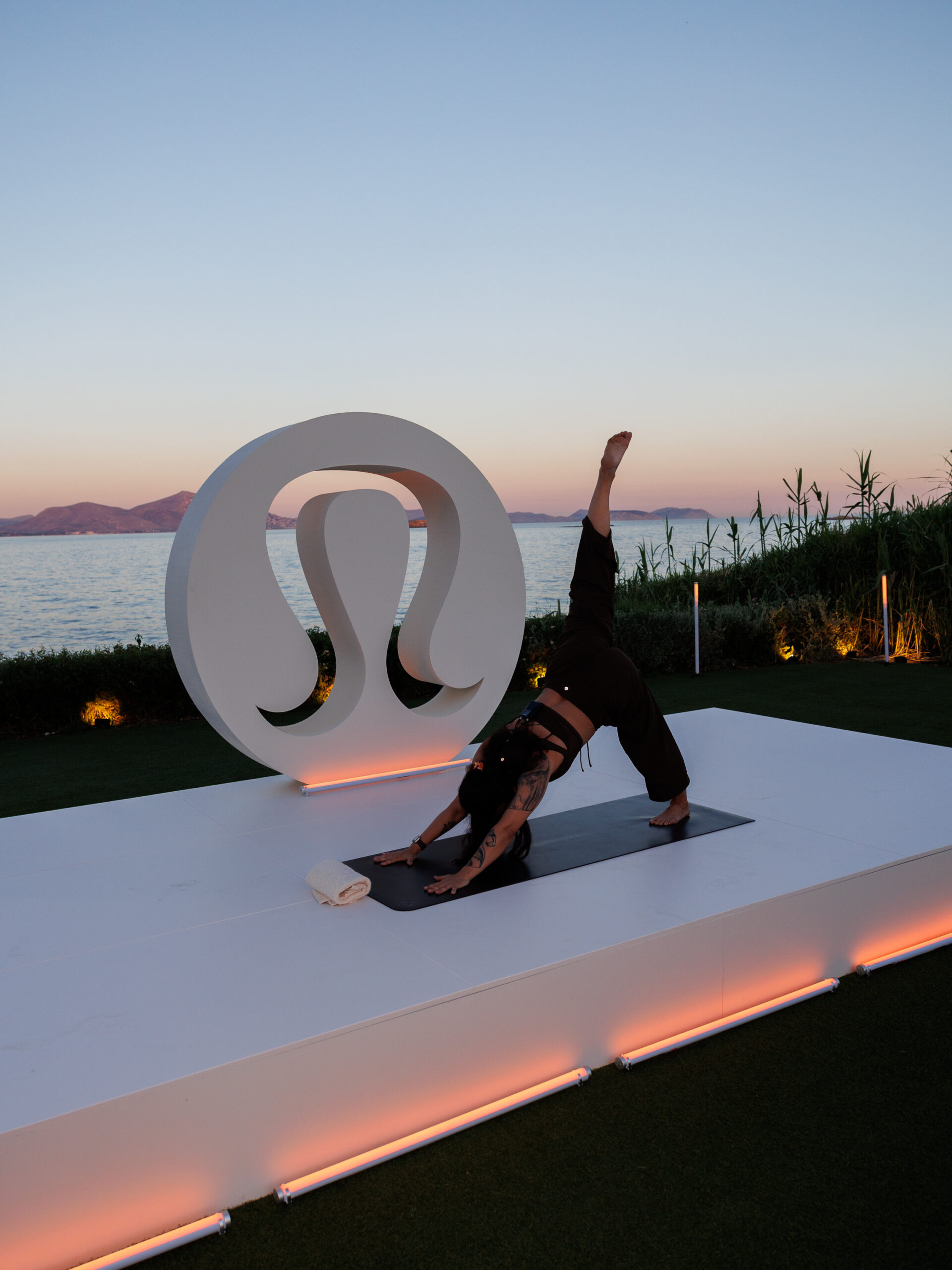 Vogue Greece x lululemon: Μια VIP Sunset yoga εμπειρία στην Αθηναϊκή Ριβιέρα-18