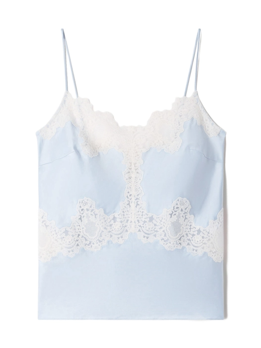 Από το lingerie τοπ στο σορτς: 4 συνδυασμοί για να φορέσετε τα σατέν κομμάτια-κλειδιά του καλοκαιριού-4