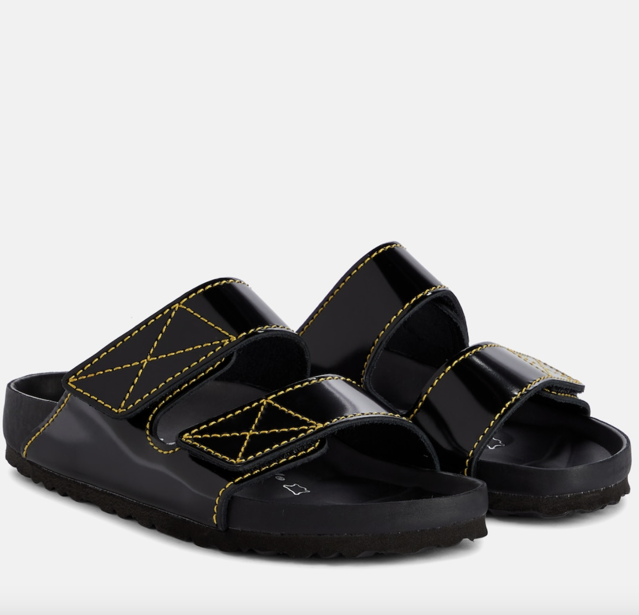 Birkenstock και baggy τζιν: Ο hot συνδυασμός για το καλοκαίρι-6