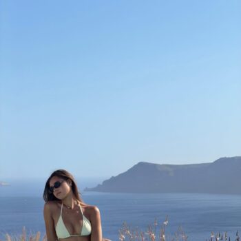 λευκό-μαγιό-όλα-τα-στυλ-για-το-καλοκαίρ-407913