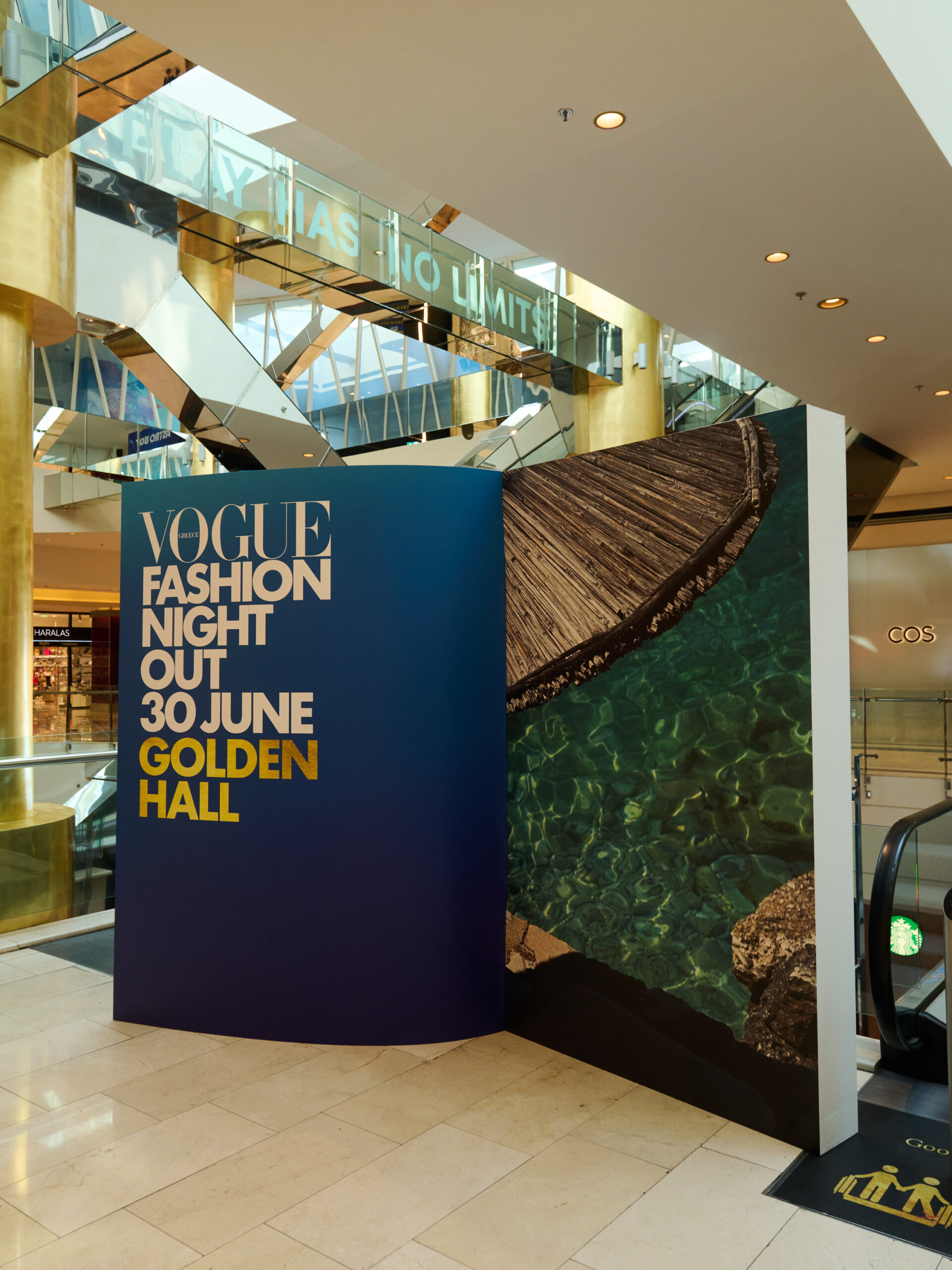 Vogue Greece Fashion Night Out: Τα exclusive highlights από τη μοναδική shopping βραδιά στο Golden Hall-35