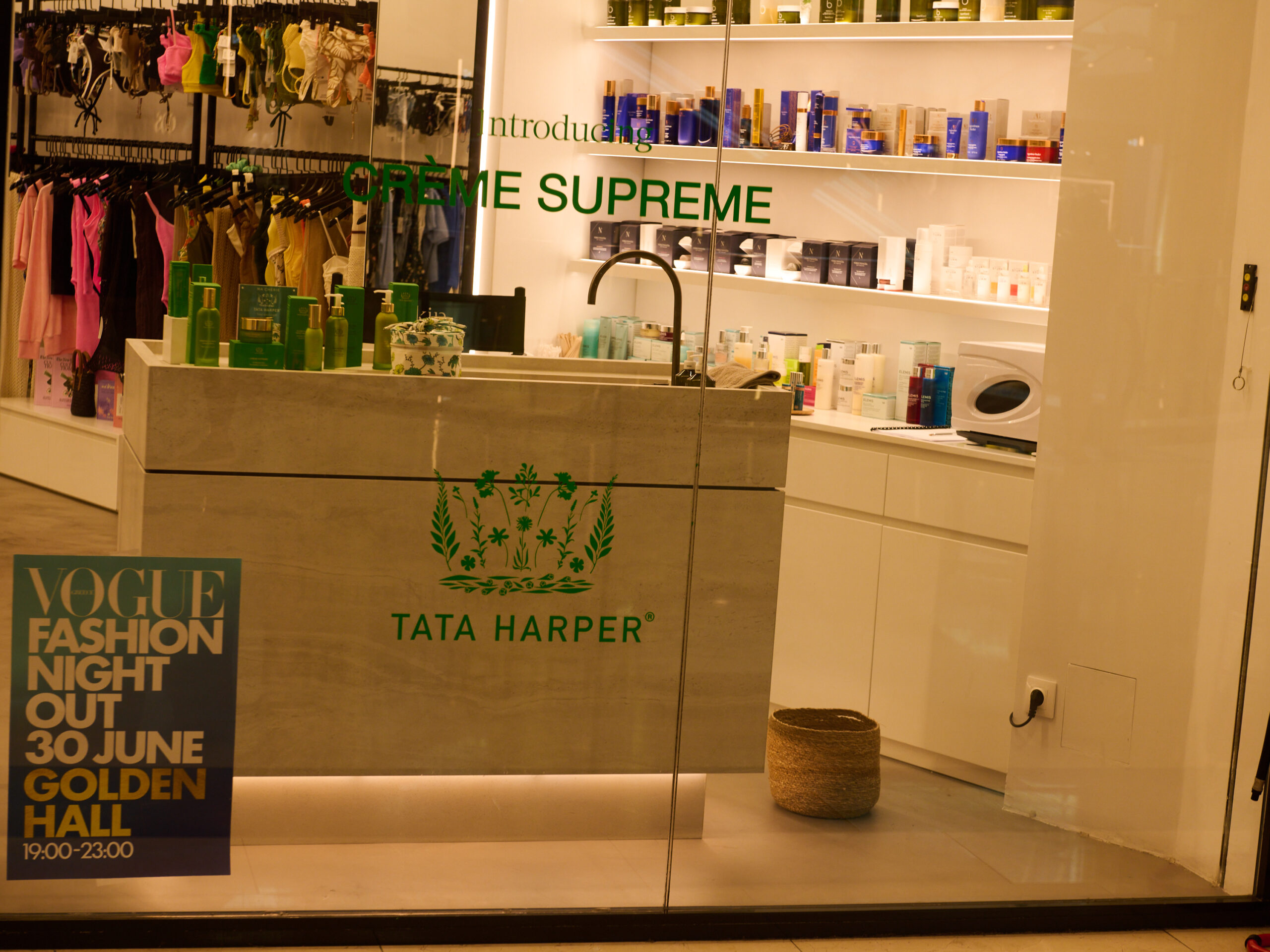 Vogue Greece Fashion Night Out: Τα exclusive highlights από τη μοναδική shopping βραδιά στο Golden Hall-43