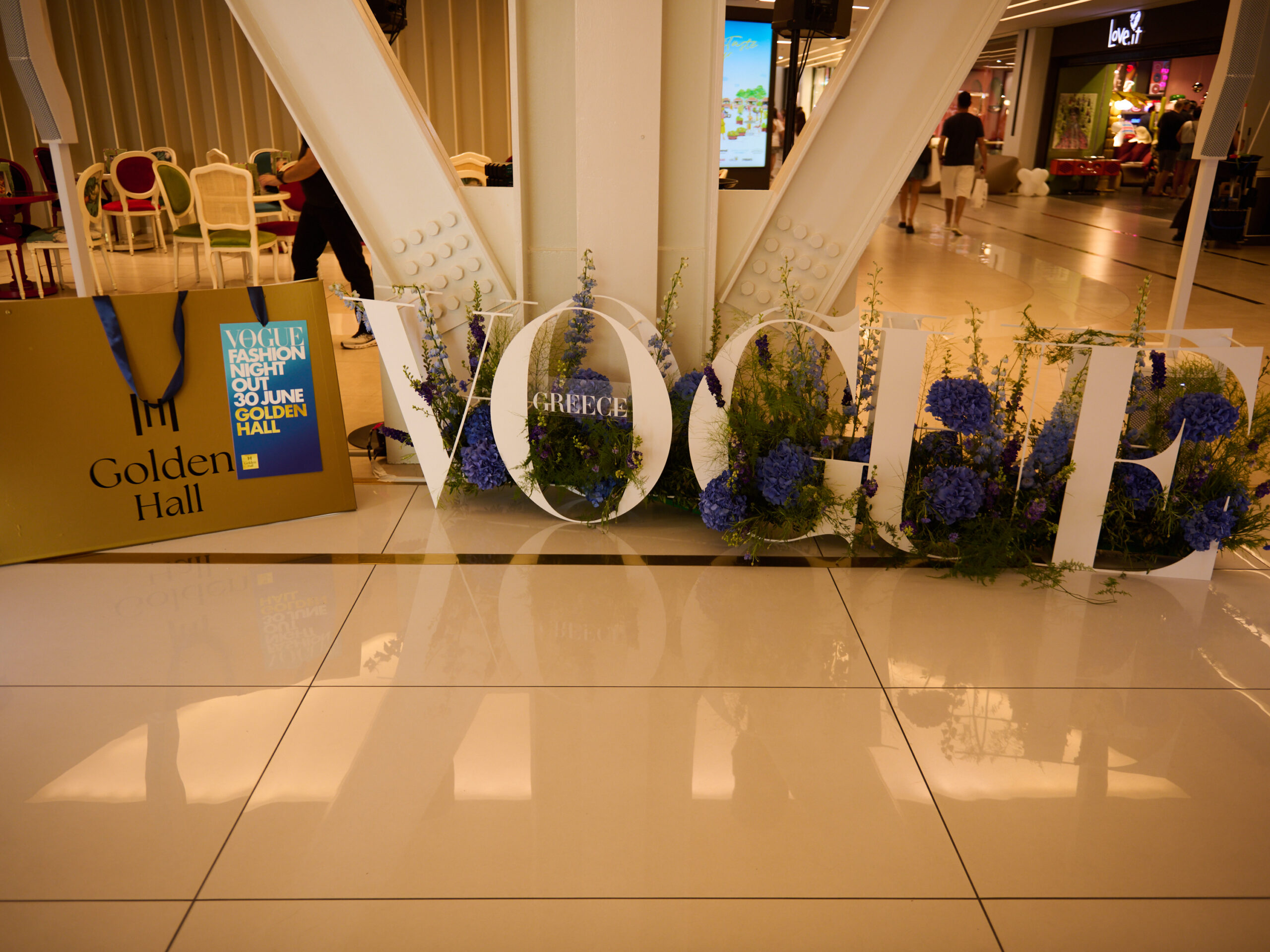 Vogue Greece Fashion Night Out: Τα exclusive highlights από τη μοναδική shopping βραδιά στο Golden Hall-59