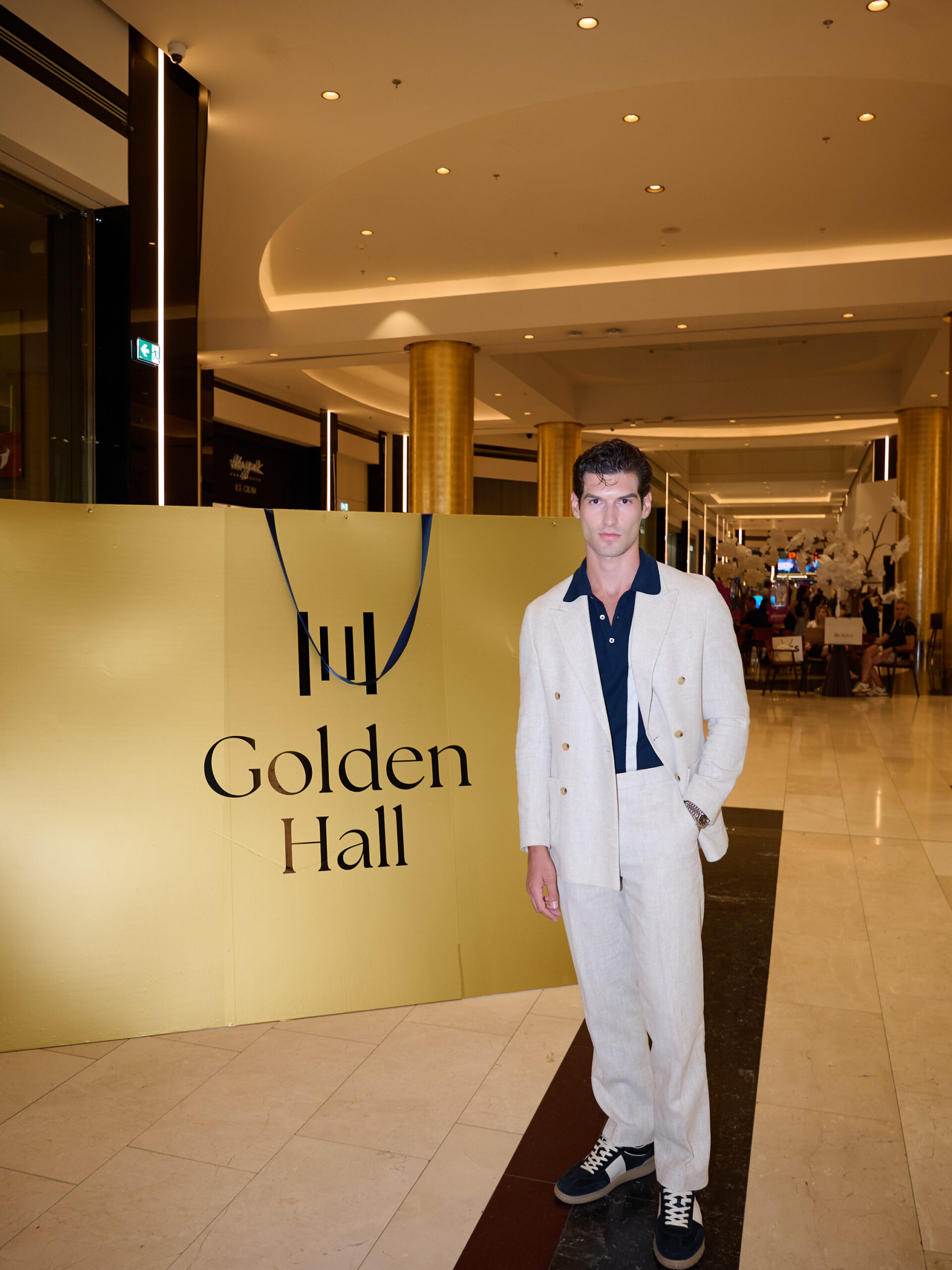 Vogue Greece Fashion Night Out: Τα exclusive highlights από τη μοναδική shopping βραδιά στο Golden Hall-9