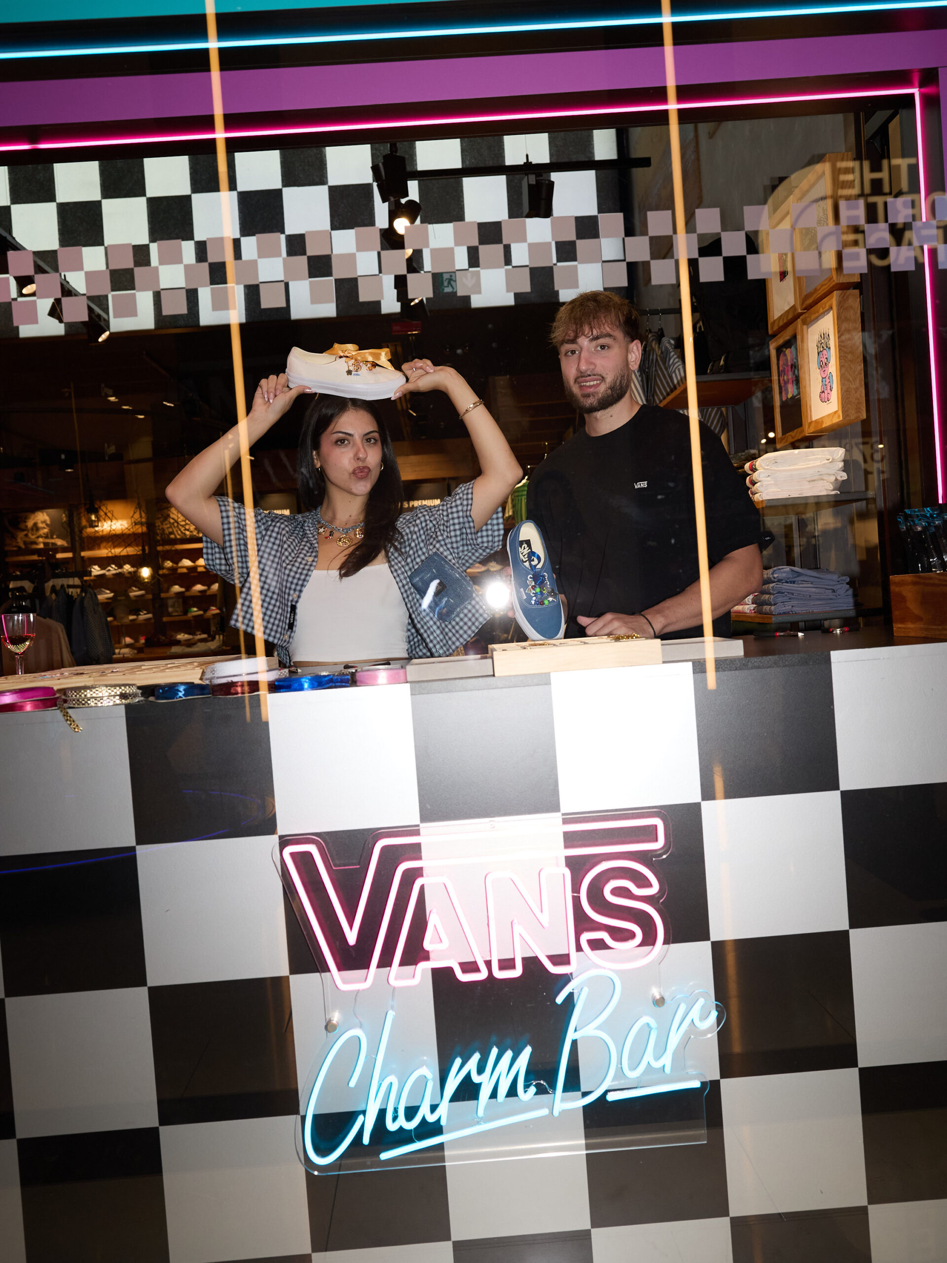 Vogue Greece Fashion Night Out: Τα exclusive highlights από τη μοναδική shopping βραδιά στο Golden Hall-57