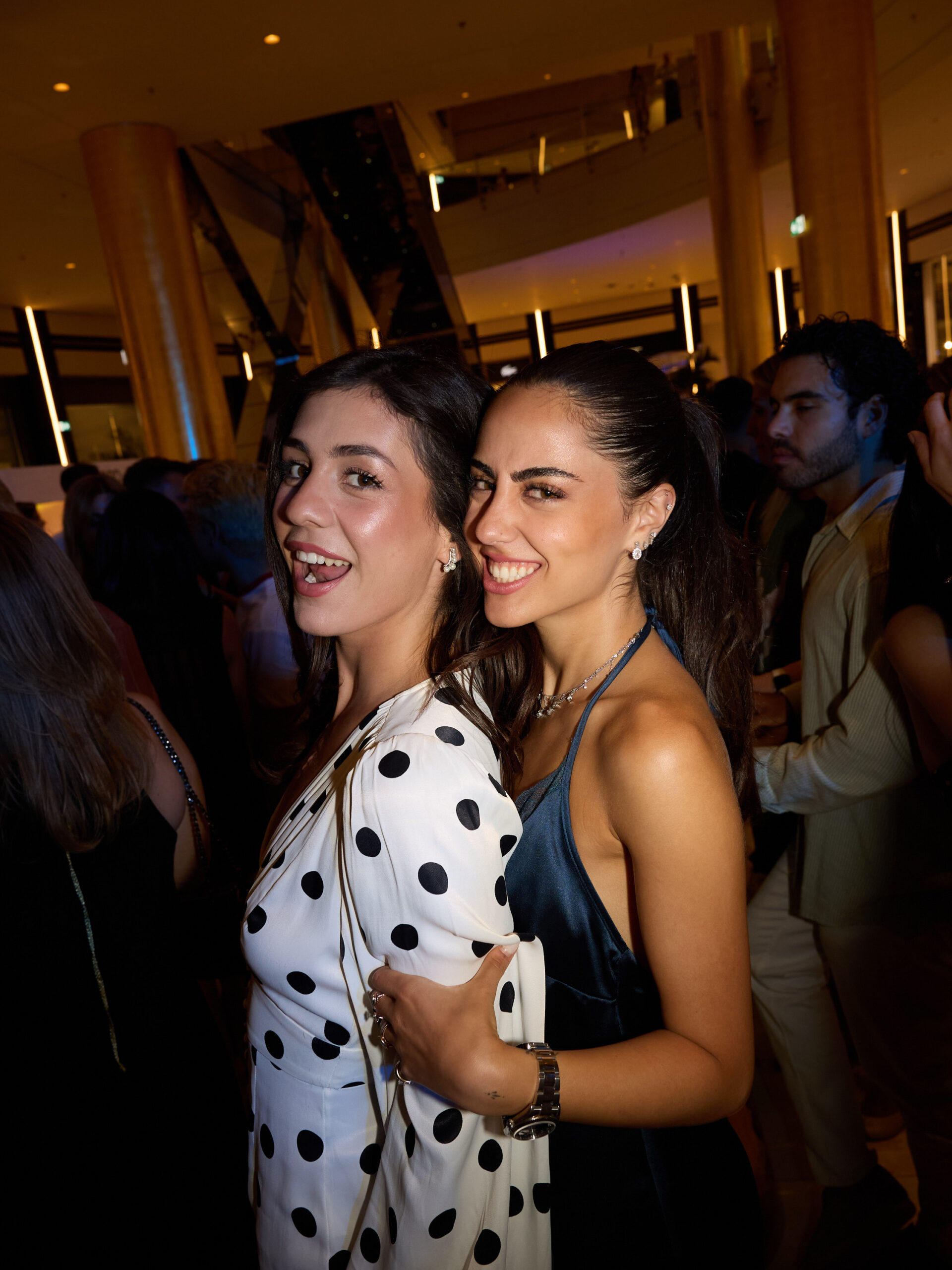 Vogue Greece Fashion Night Out: Οι ωραιότερες εμφανίσεις από το VIP Party στο Golden Hall-14