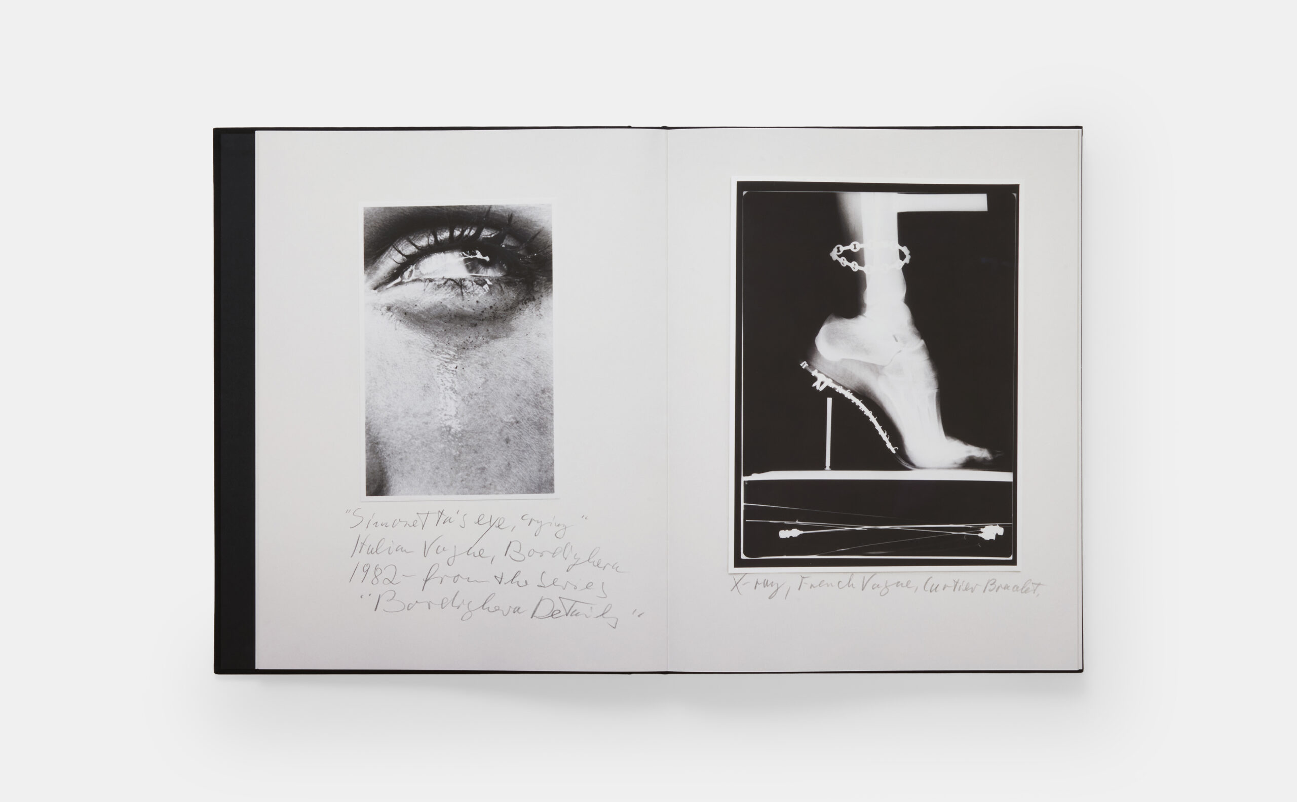 Rooms / Stages και Helmut Newton’s One-off Album: Δύο νέες εκθέσεις στο Βερολίνο-5