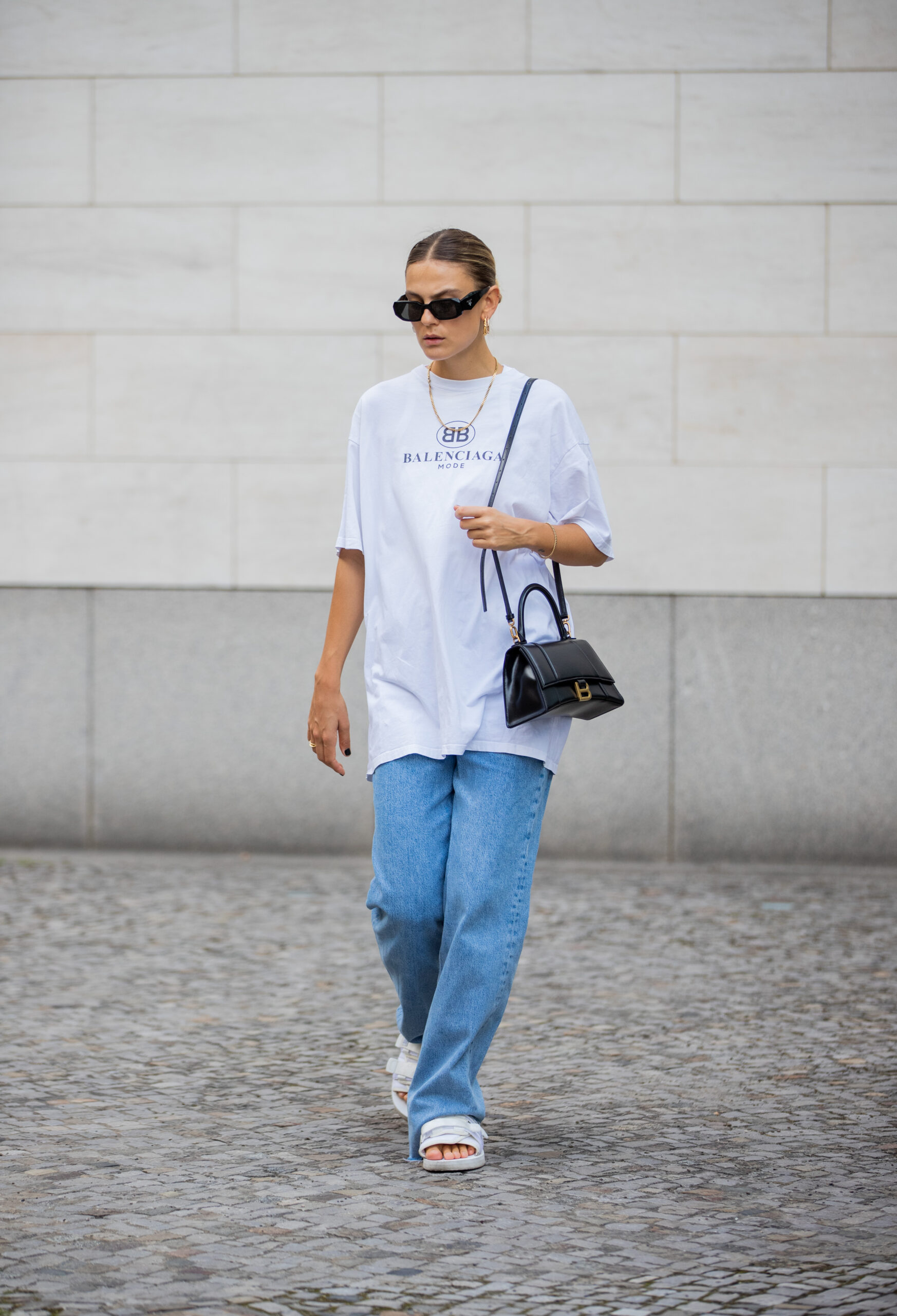 Το oversized t-shirt είναι η τάση για το καλοκαίρι 2026 (και το φθινόπωρο)-1