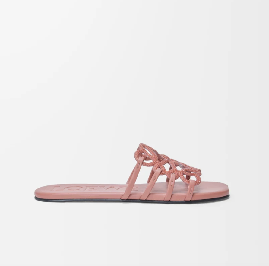 Flat slippers: 8 κομψά σχέδια για το καλοκαίρι-6