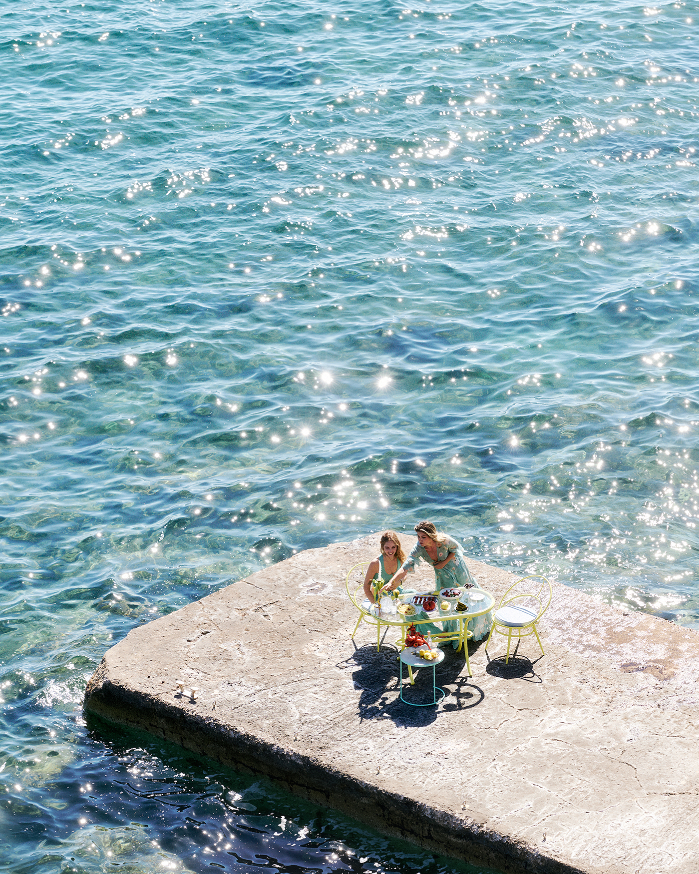Chiara Ferragni x Vassia Kostara: Η capsule συλλογή με άρωμα από Μεσόγειο που κάνει takeover στην καλοκαιρινή γκαρνταρόμπα-6