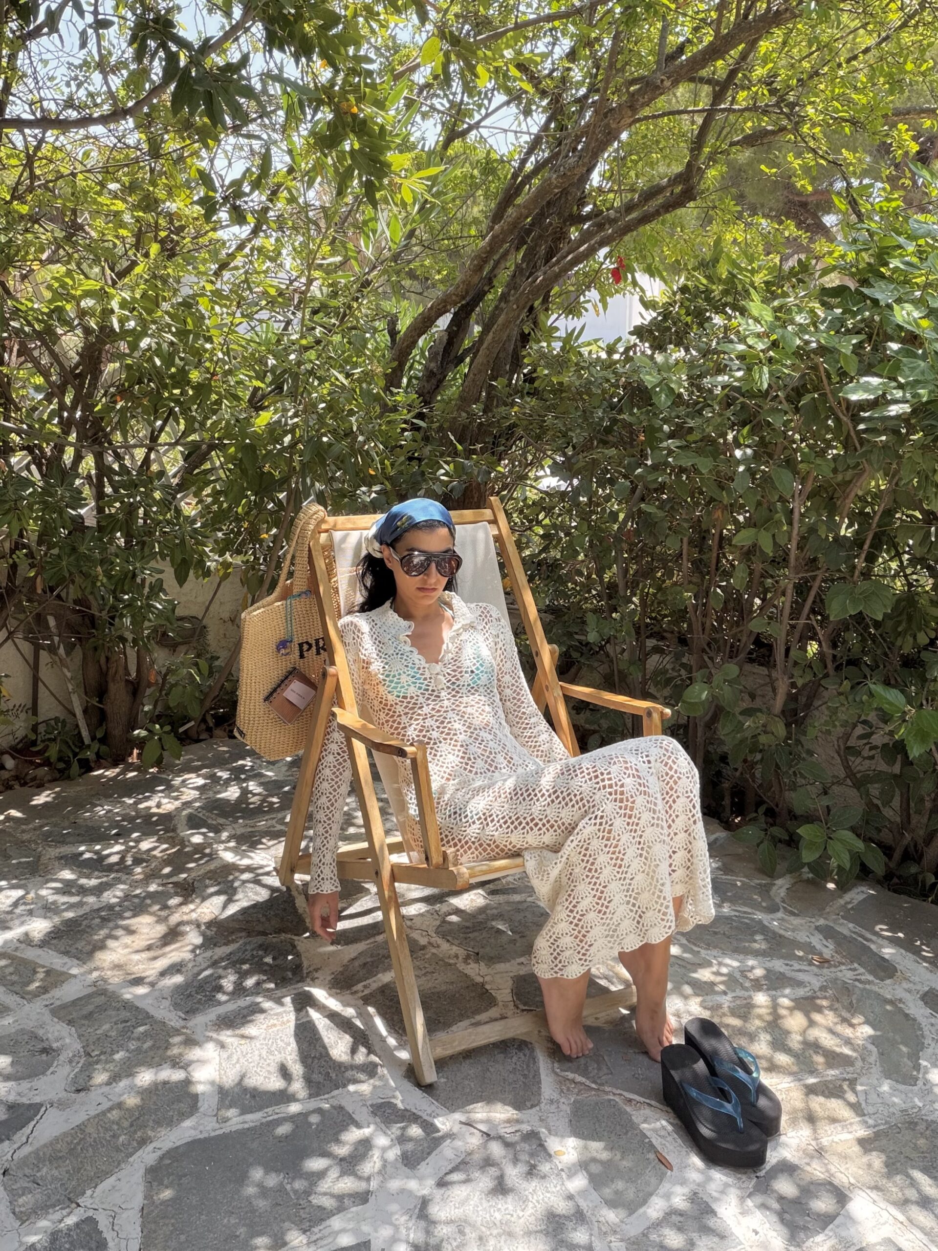 What’s in my summer bag: Η Νάσια Μάτσα αποκαλύπτει στη Vogue Greece όσα θα πάρει μαζί της στις καλοκαιρινές της διακοπές-4