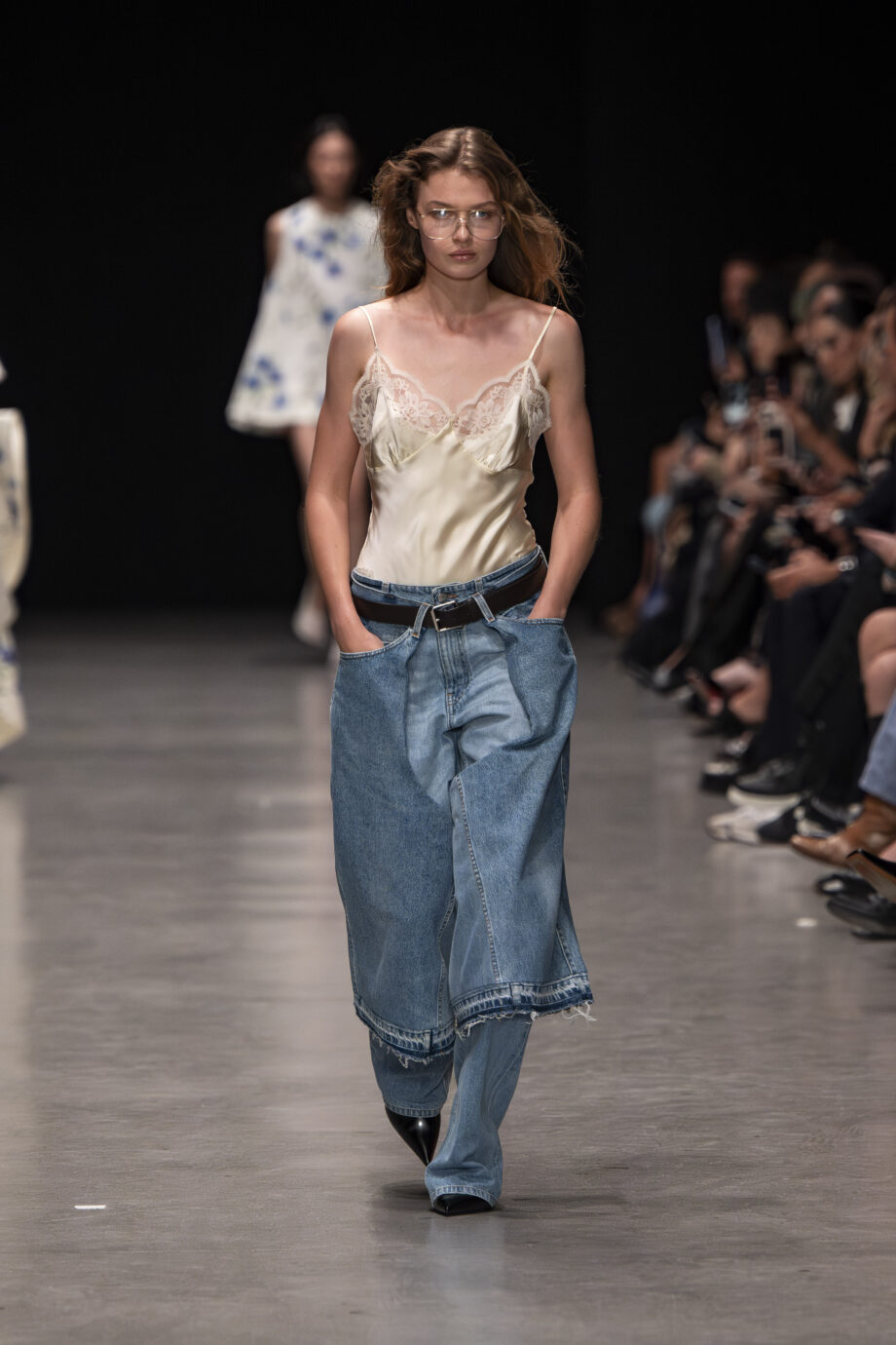 σατέν-τοπ-4-trendy-σχέδια-από-τα-catwalks-411833