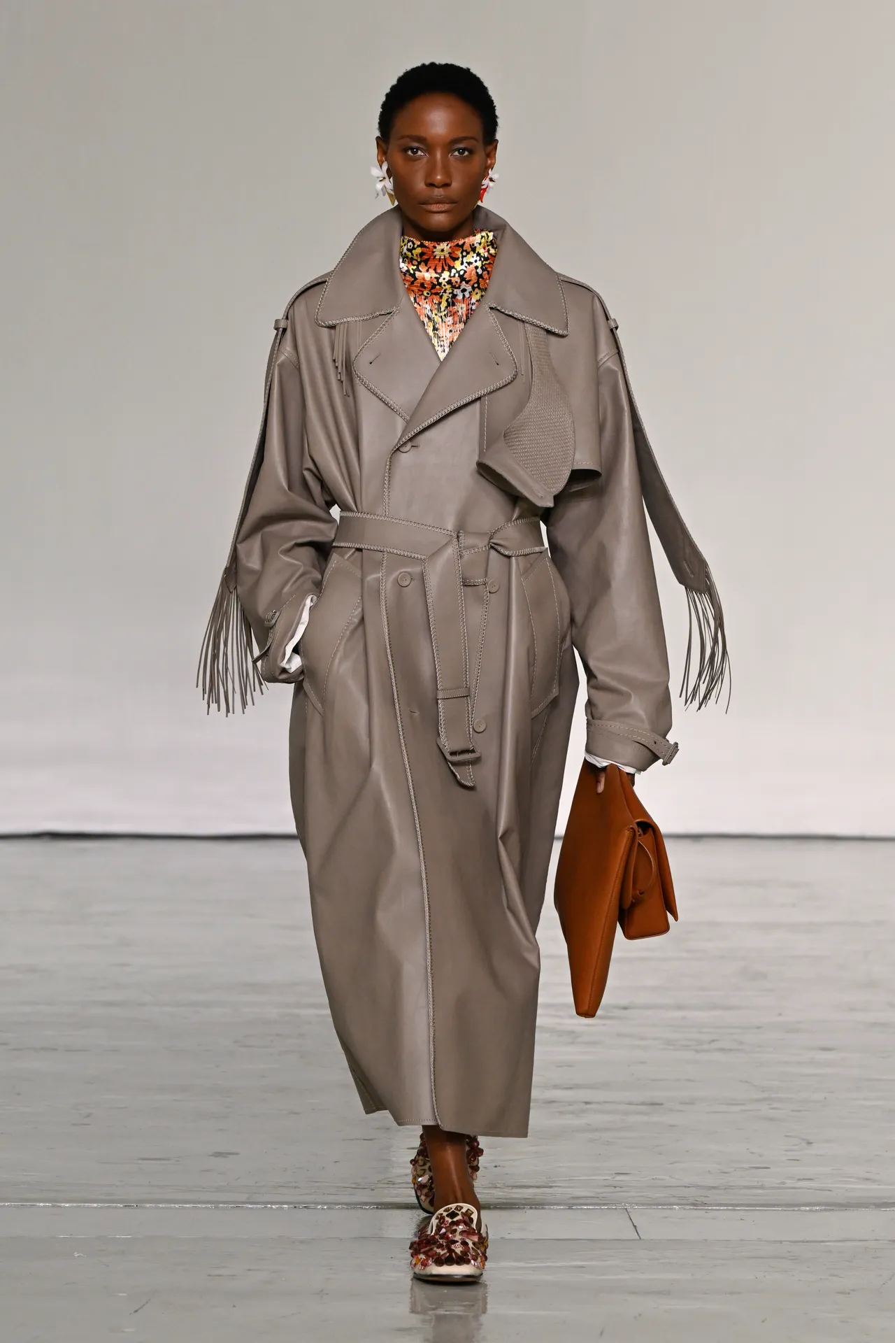 Bottega Veneta SS27: Η εναλλαγή των εποχών στο επίκεντρο-3