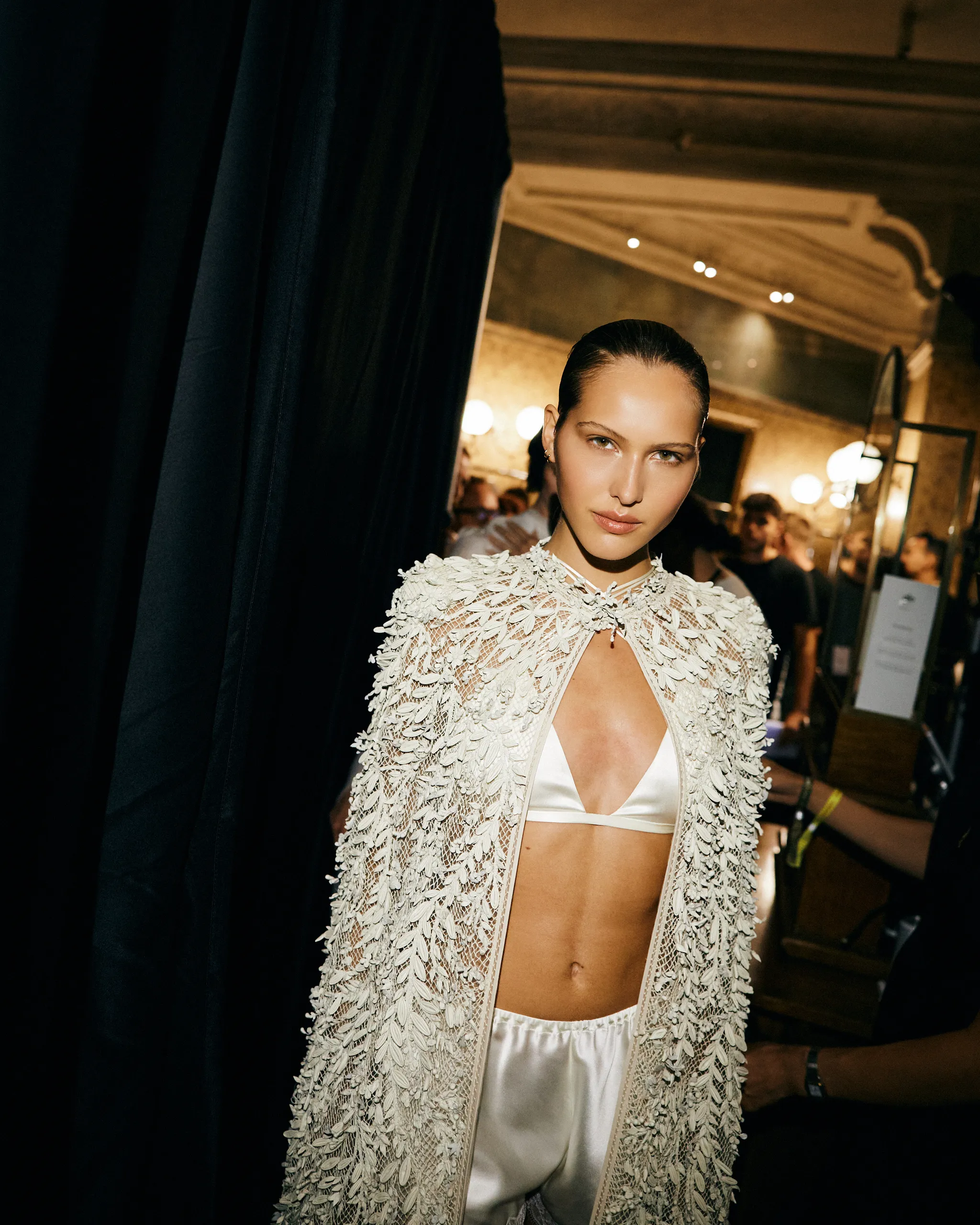 Μια αποκλειστική ματιά στο backstage του Vogue World 2026: Milan-40