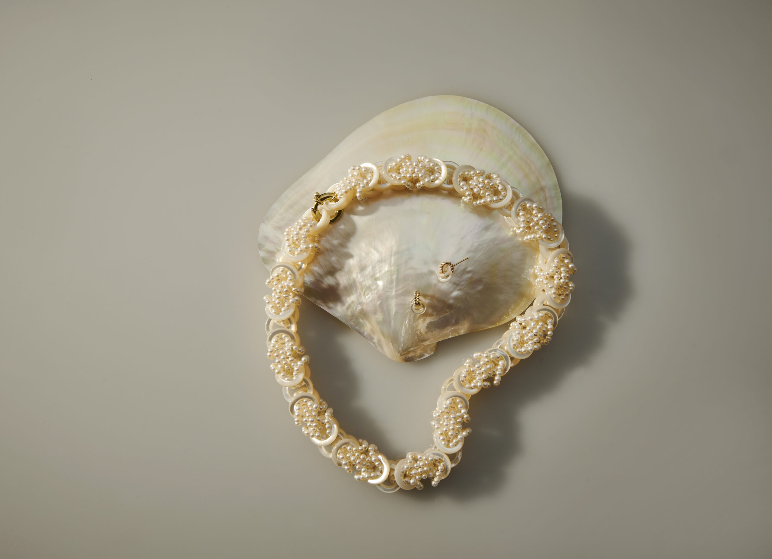Melanie Georgacopoulos: Η jewellery designer που βλέπει το μαργαριτάρι μέσα από μια εντελώς νέα οπτική-6