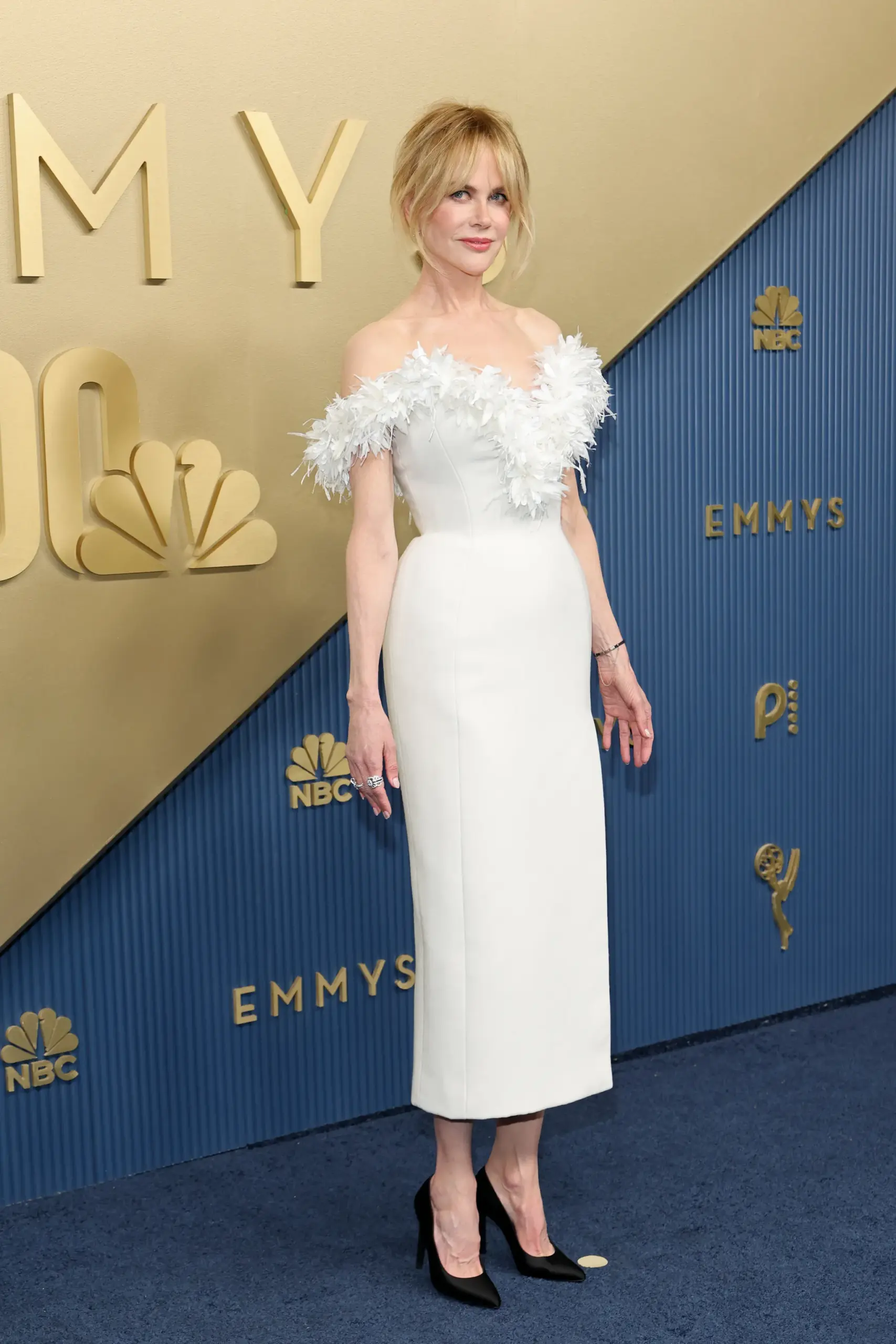 Emmy Awards 2026: Οι best-dressed στο κόκκινο χαλί-16