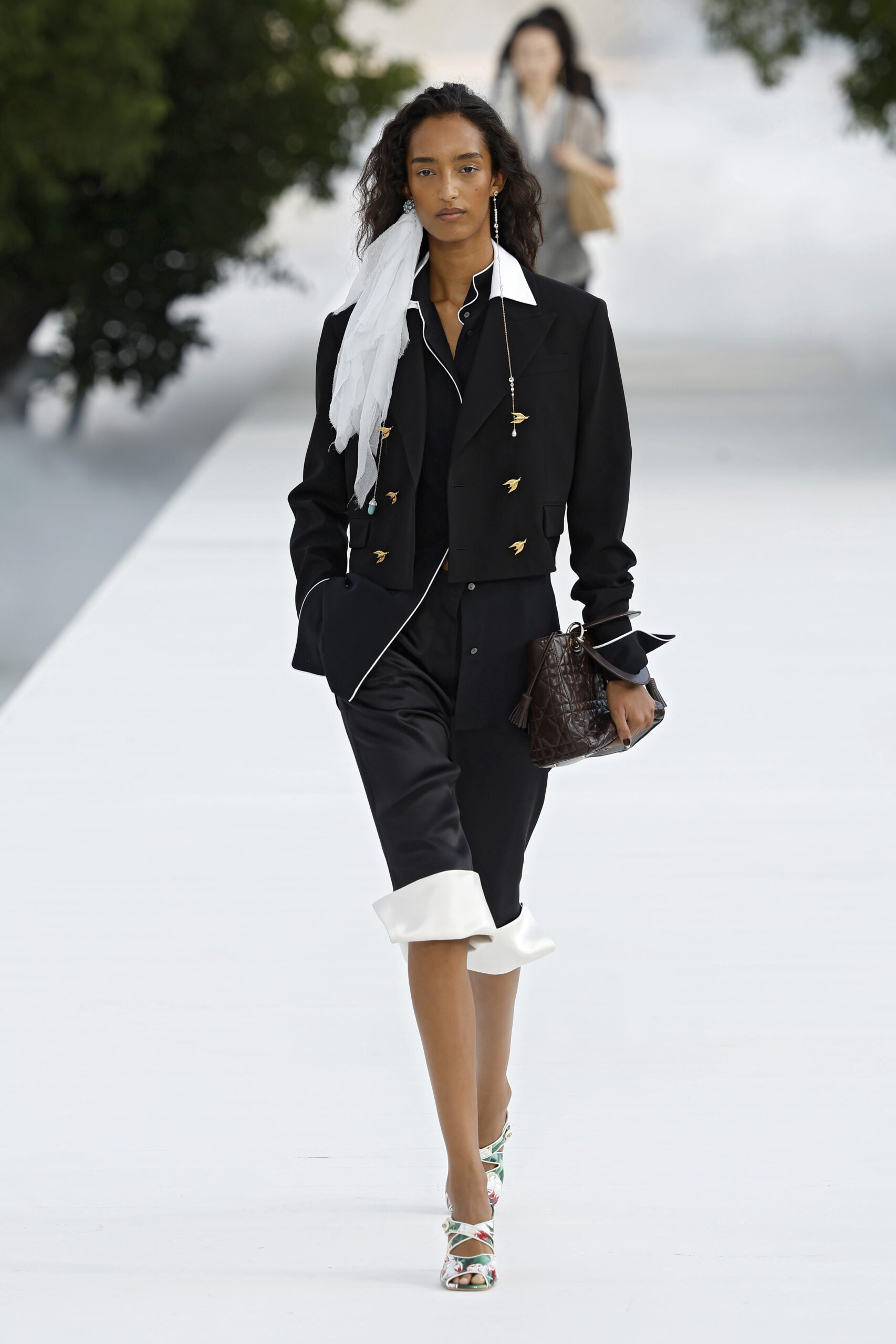 Dior SS27: Η καρδιά της σύγχρονης γκαρνταρόμπας-4